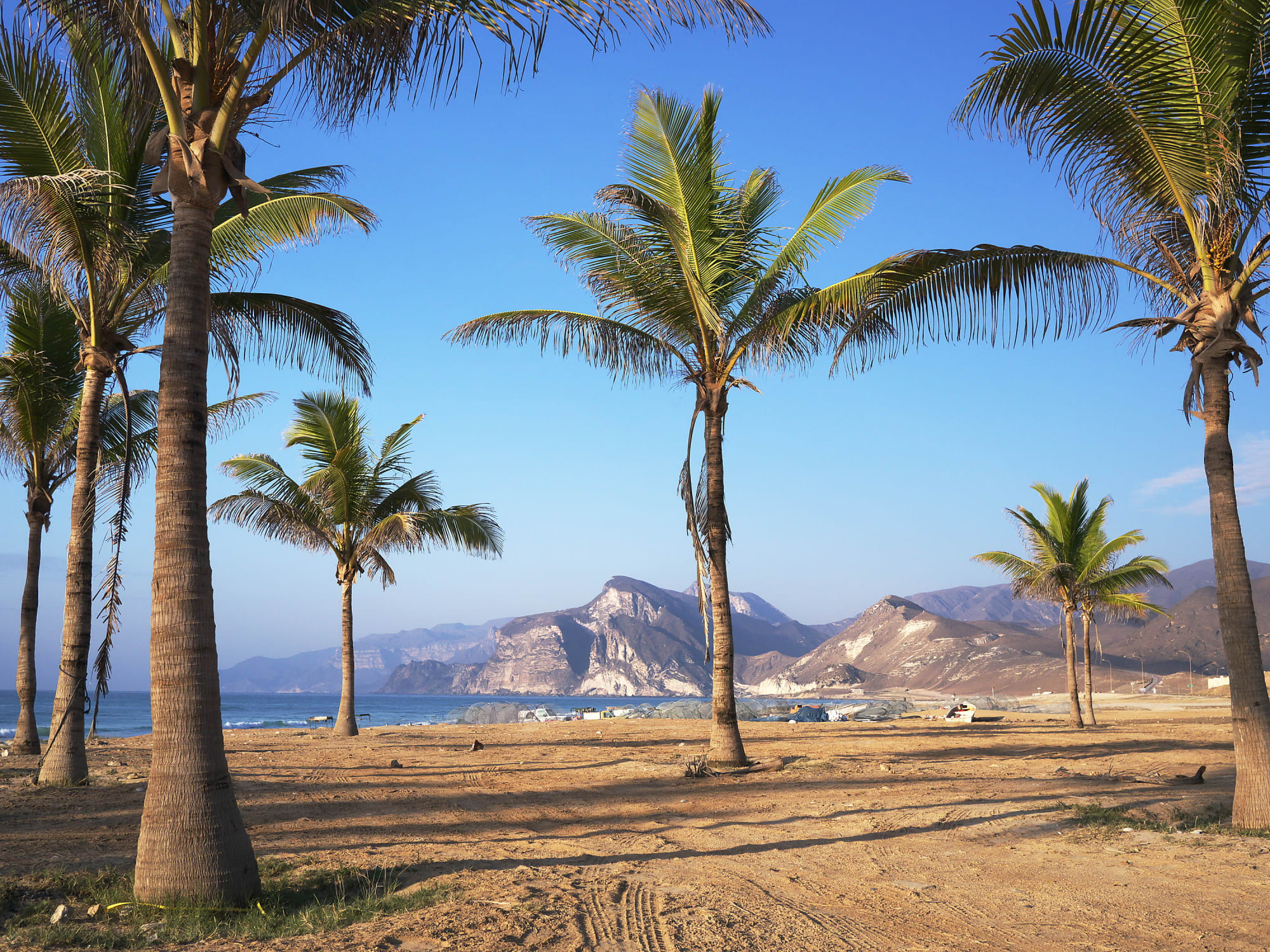Abenteuer Wüste ab Salalah: Oman Mughsail Sandstrand