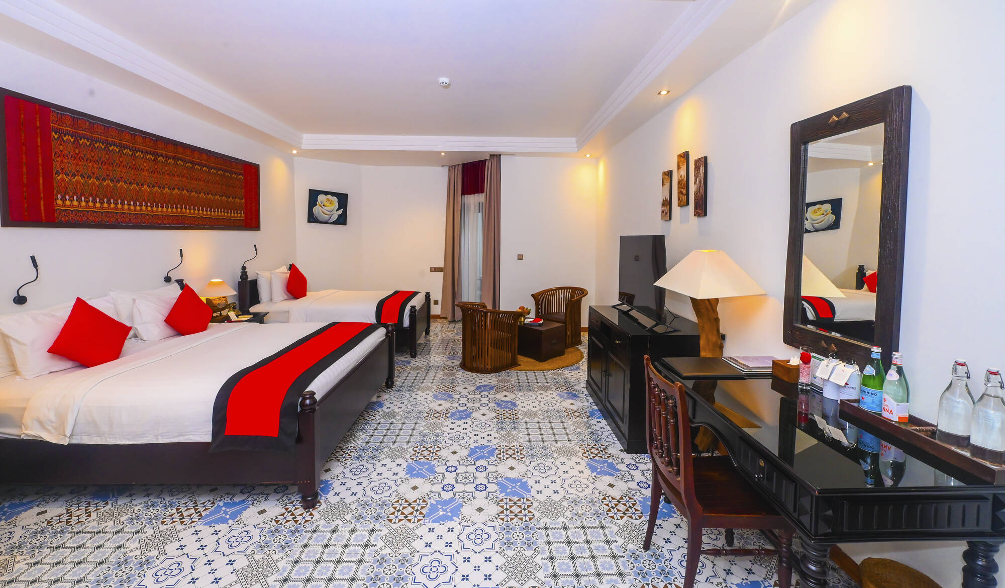 La Rose Suites in Phnom Penh: Junior Suite