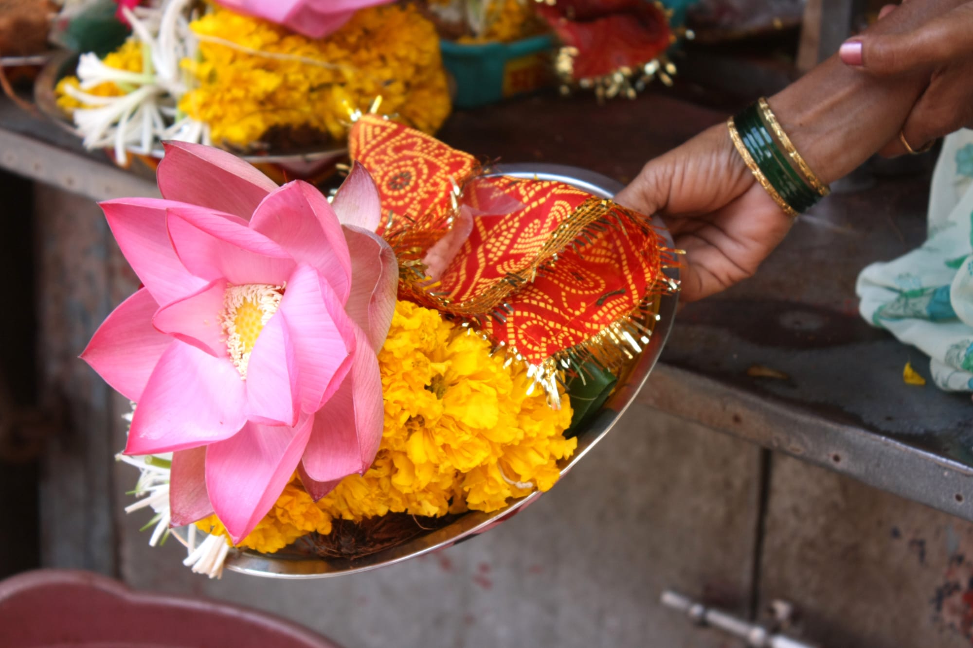 Sri Lankas Sommerroute ab Colombo: Sri Lanka Opfergabe