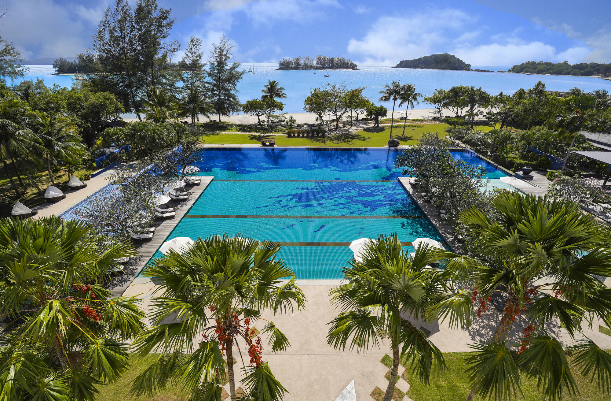 The Danna Langkawi Resort & Beach Villas: The Danna Langkawi Resort & Beach Villas Infinity Pool