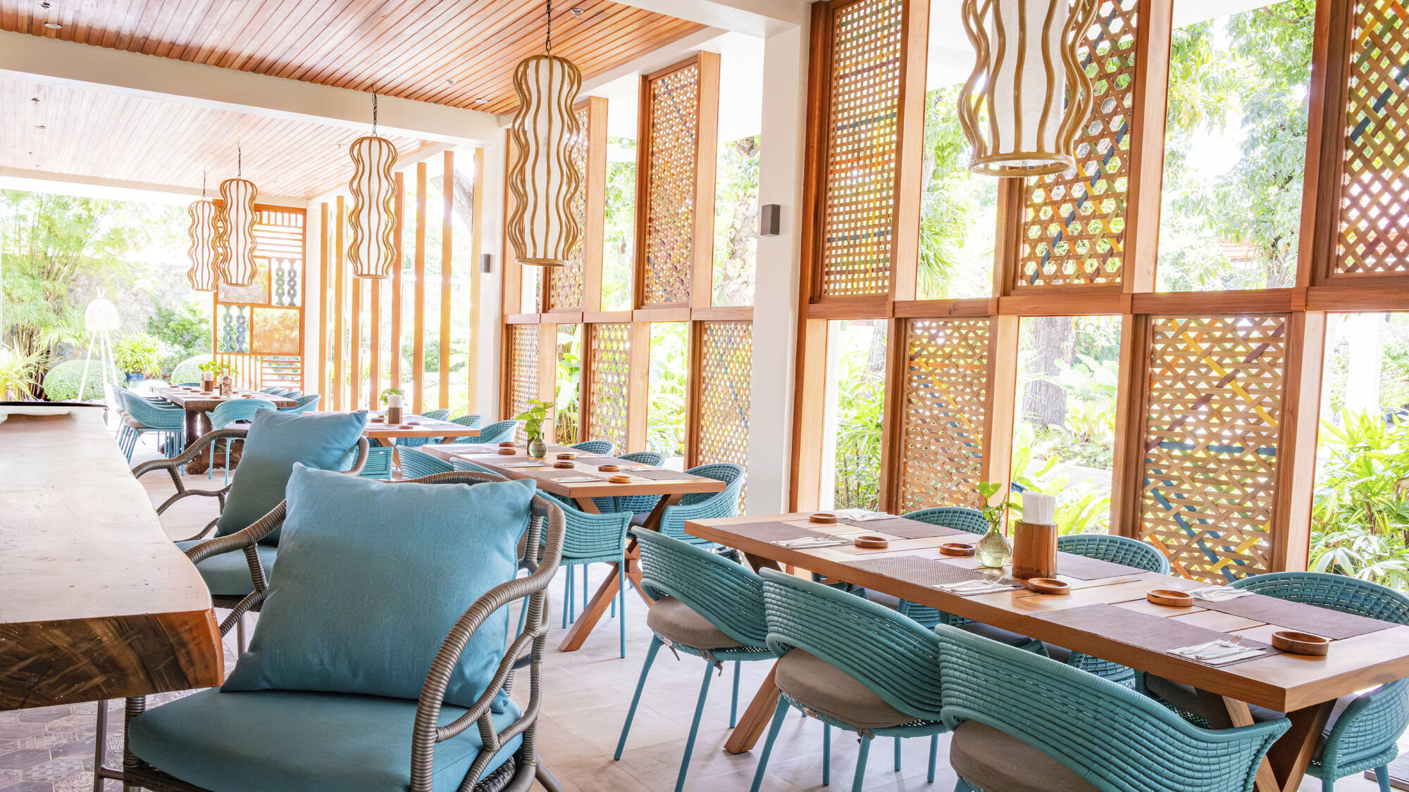 Costabella Tropical Beach Hotel in Cebu: Costabella Tropical Beach Hotel Restaurant Marina