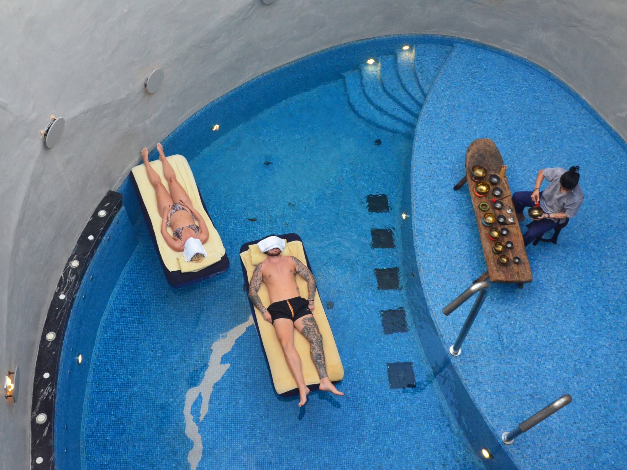 Varana Hotel in Krabi:  Floating sound bath