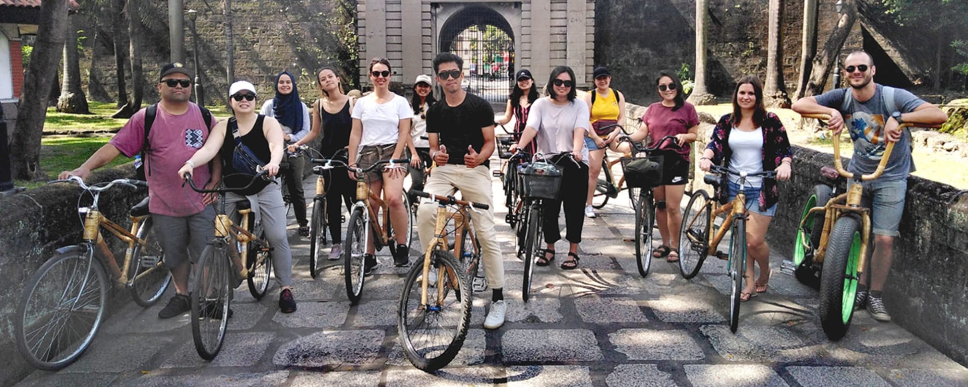 Bambike Intramuros, EN, Halbtägig in Manila: Philippinen Manila Bambike Intramuros