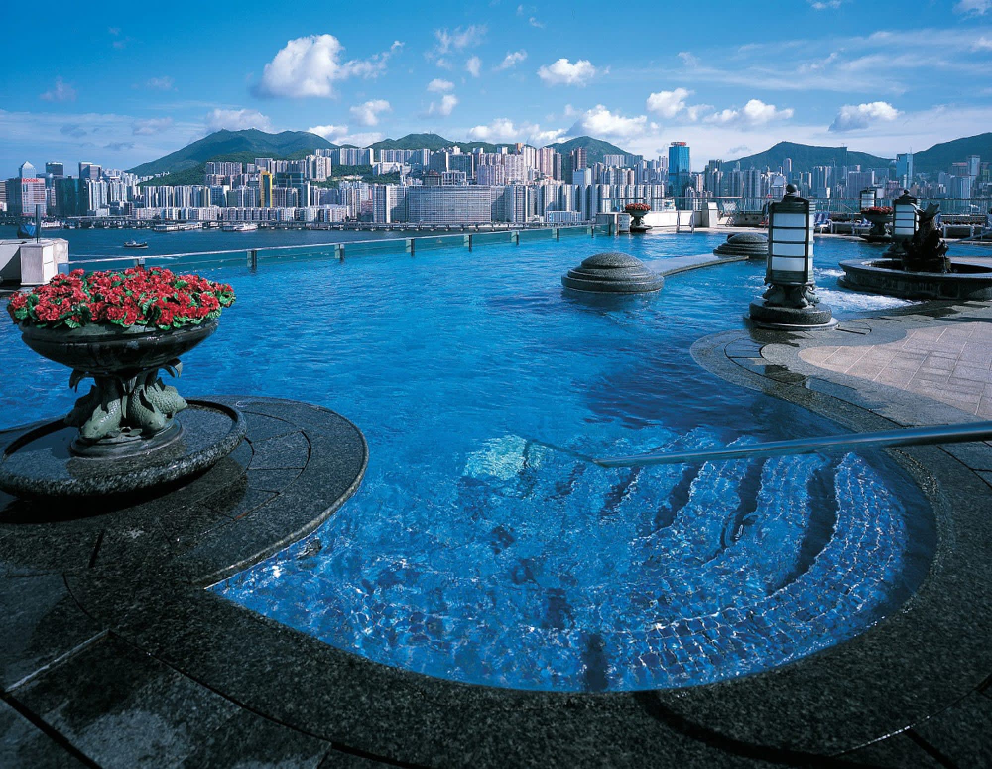 Harbour Grand Kowloon in Hong Kong:  Hong Kong Harbour Grand Kowloon Pool