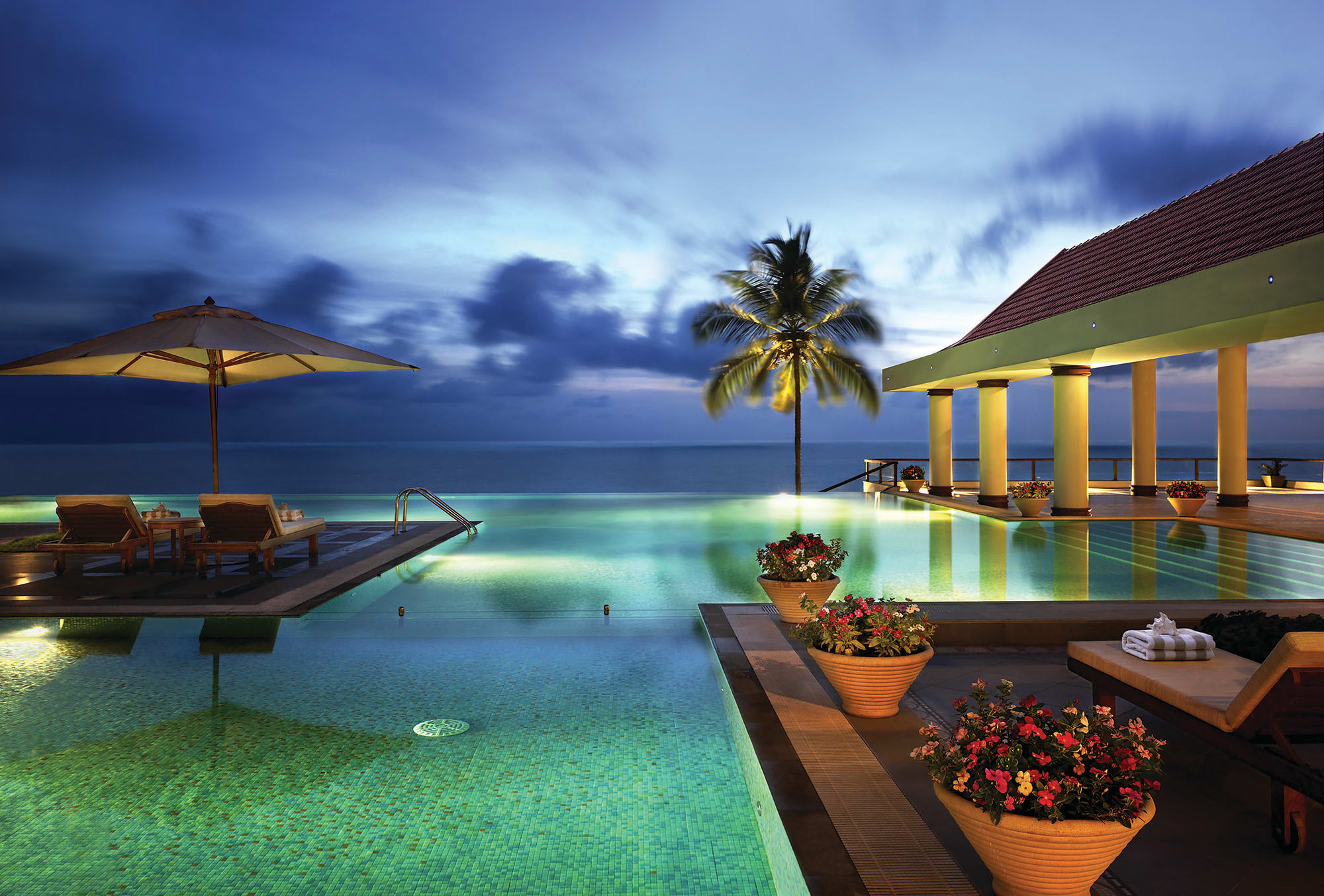 The Leela Kovalam - A Raviz Hotel in Kerala | Malabarküste | Kochi:  Indien The Leela Kovalam Pool