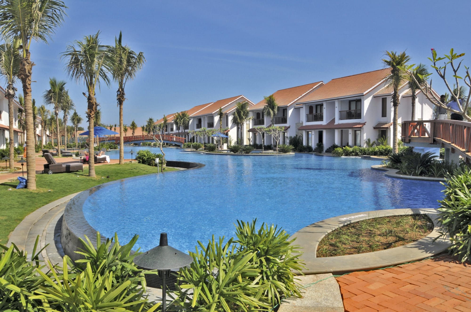 Radisson Blu Resort Temple Bay in Tamil Nadu | Koromandelküste | Chennai: Indien Radisson Blu Resort Temple Bay Pool