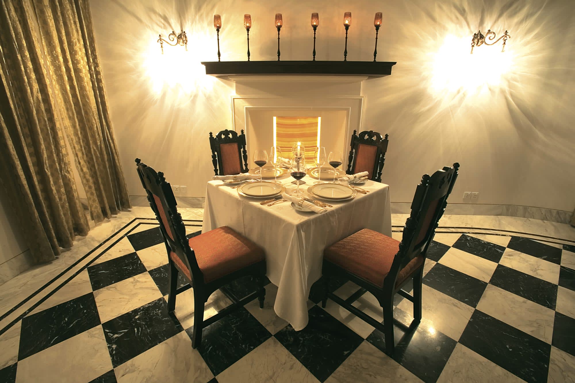 Taj Nadesar Palace in Varanasi:  Indien Taj Nadesar Palace Restaurant