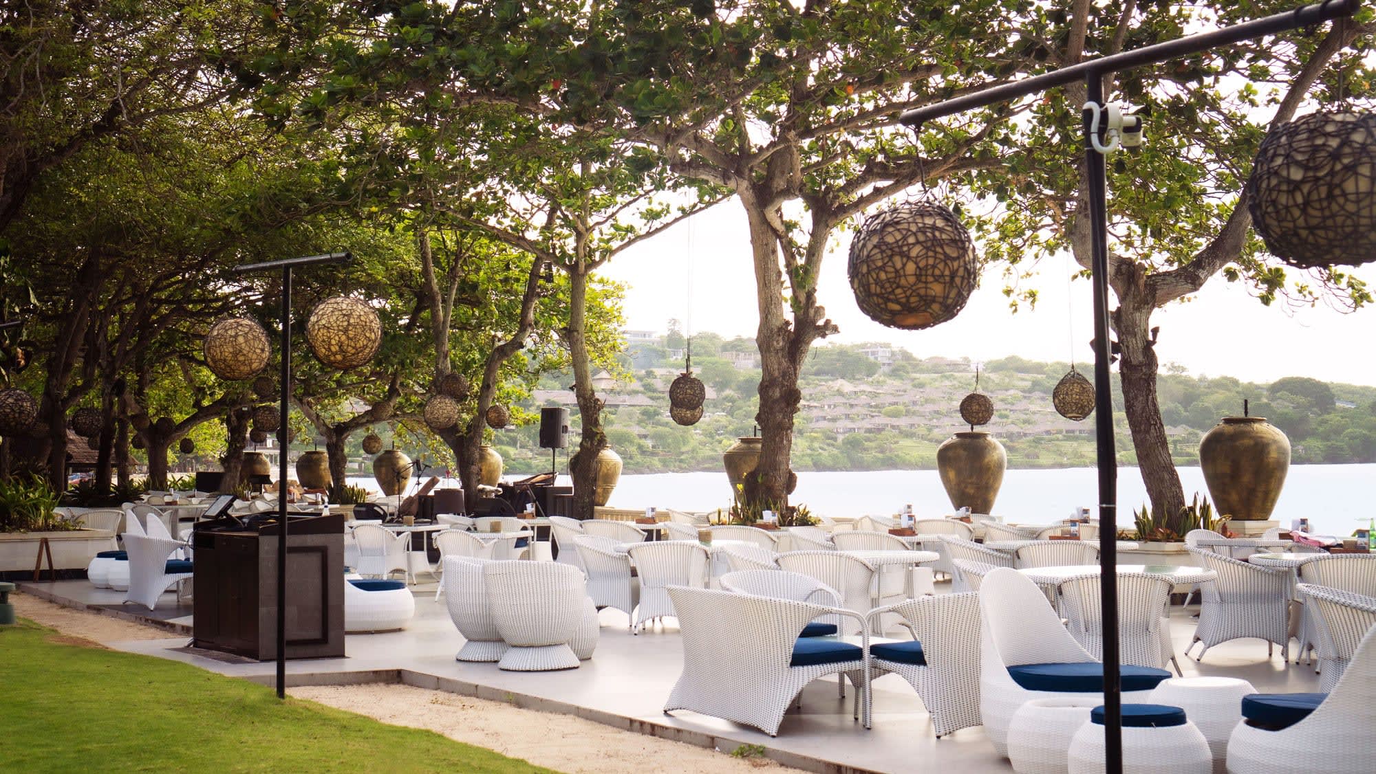 InterContinental Bali Jimbaran Resort in Süd-Bali: InterContinental Bali Jimbaran Resort Sunset Beach Bar & Grill