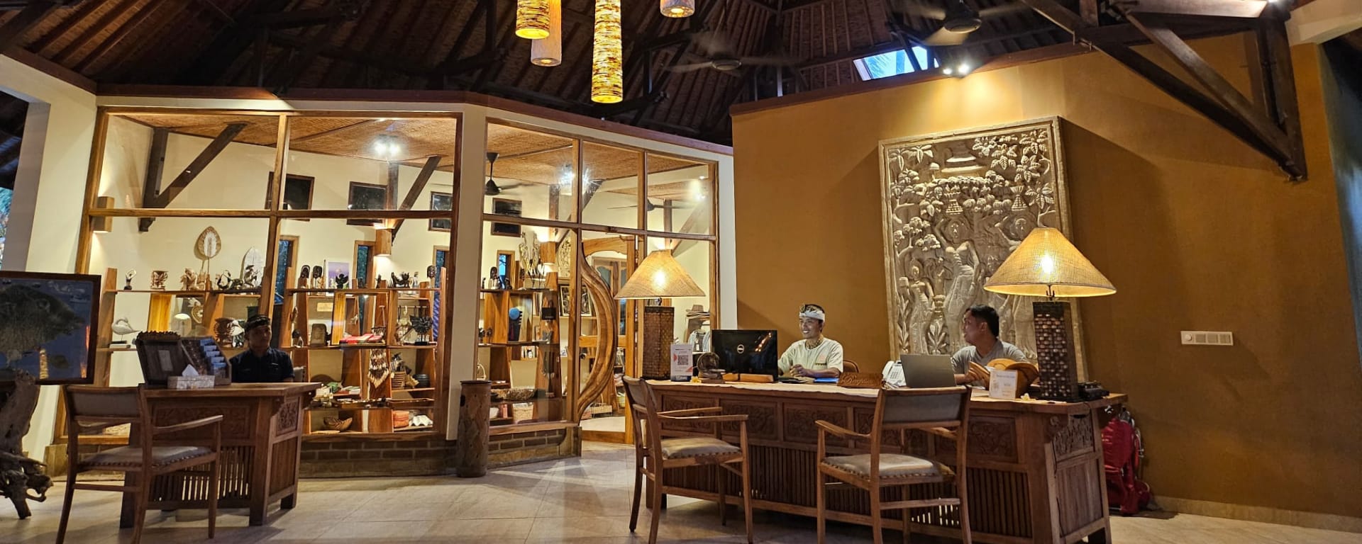 Puri Dajuma Beach Eco-Resort & Spa in West-Bali:  Puri Dajuma Cottages Lobby