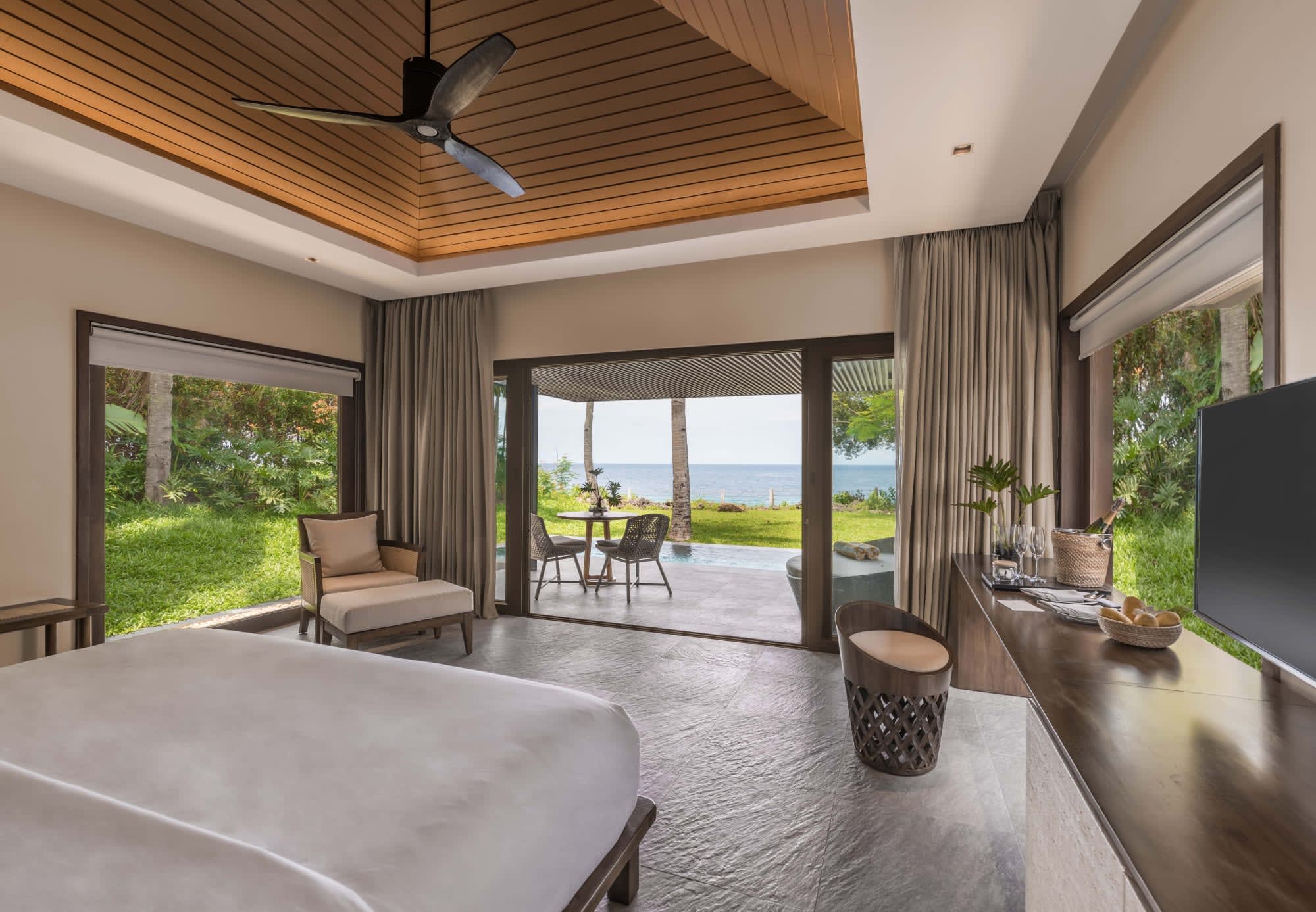 Amorita Resort in Bohol:  Amorita Resort Pool Villa