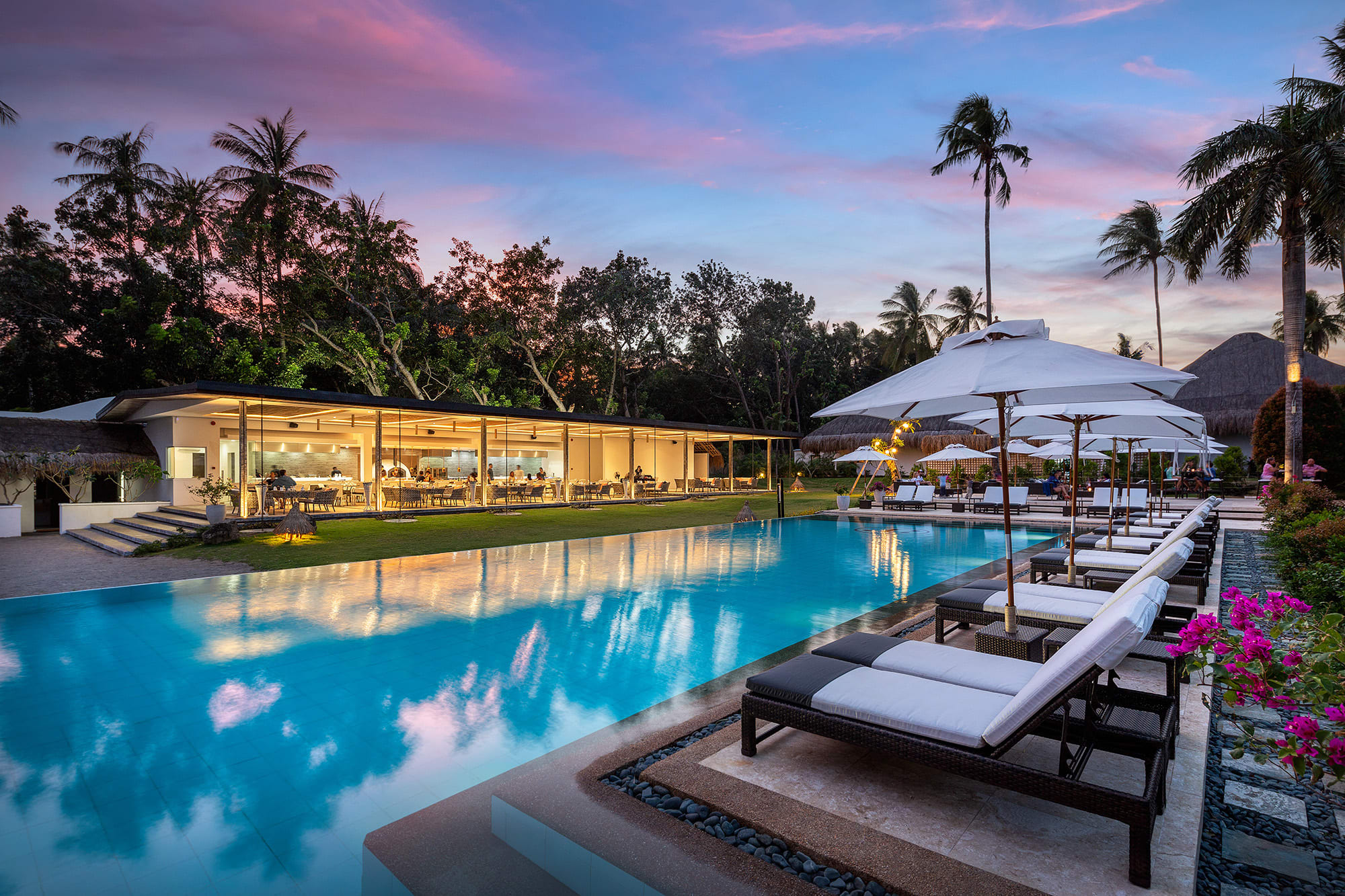 Atmosphere Resort & Spa in Negros:  Atmosphere Resorts & Spa Swimmingpool