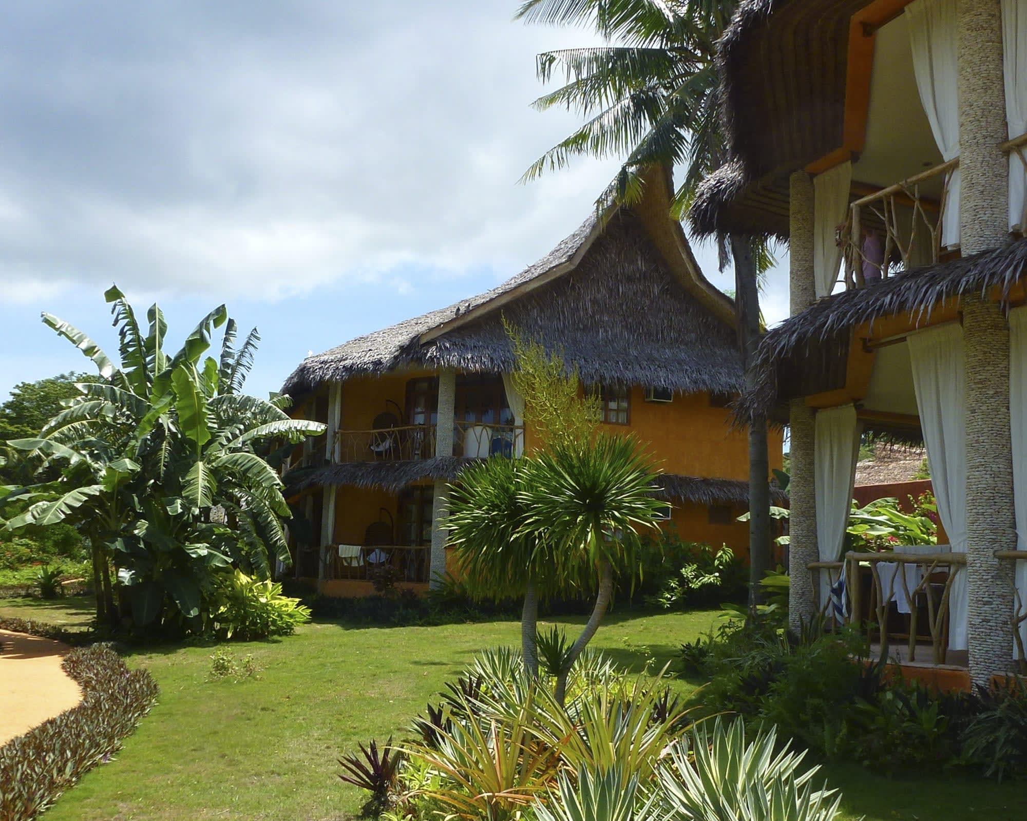 Coco Grove Beach Resort in Siquijor: Philippinen Coco Grove Beach Resort