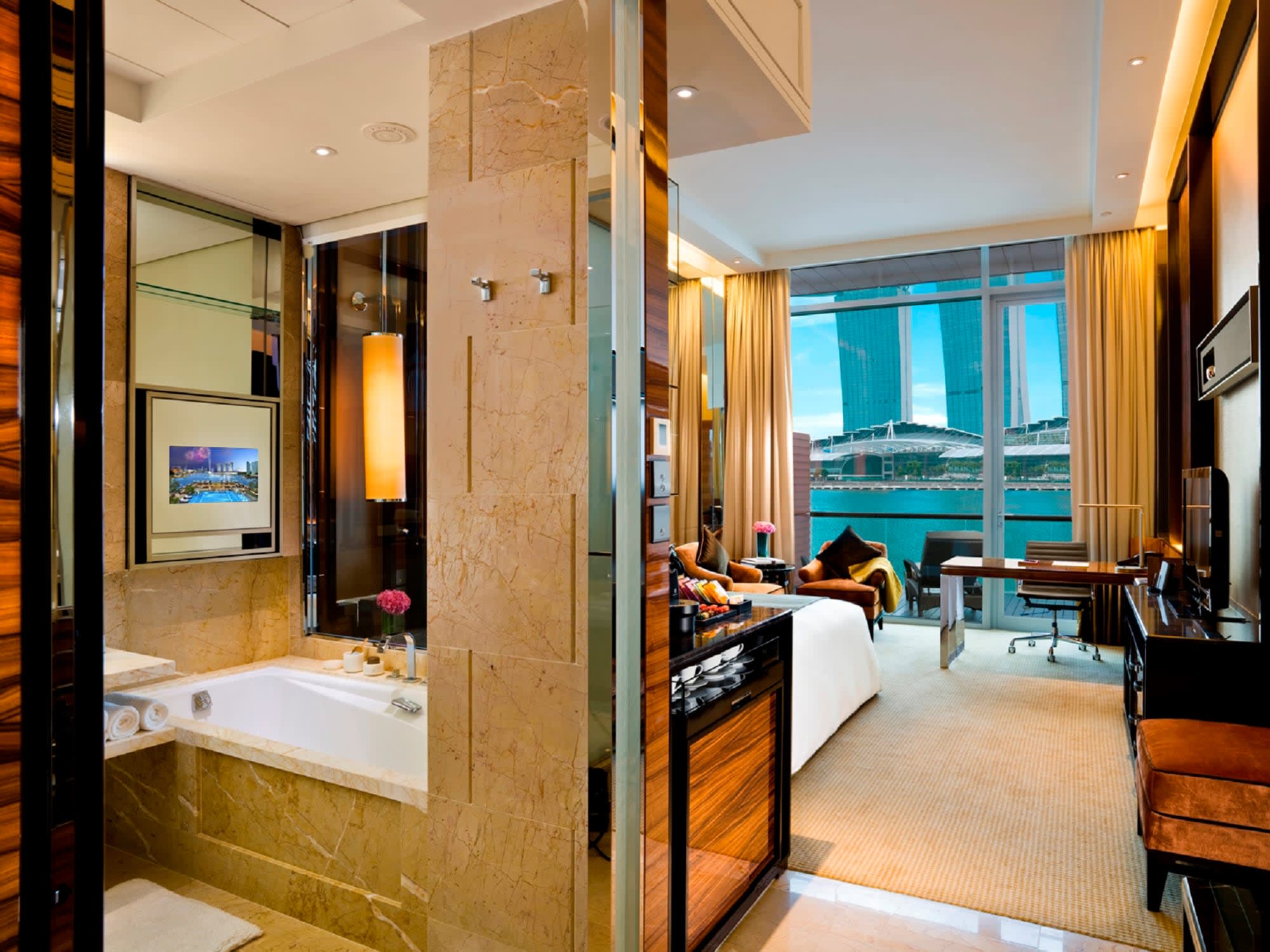 The Fullerton Bay Hotel in Singapur: The Fullerton Bay Premier Bay View Room
