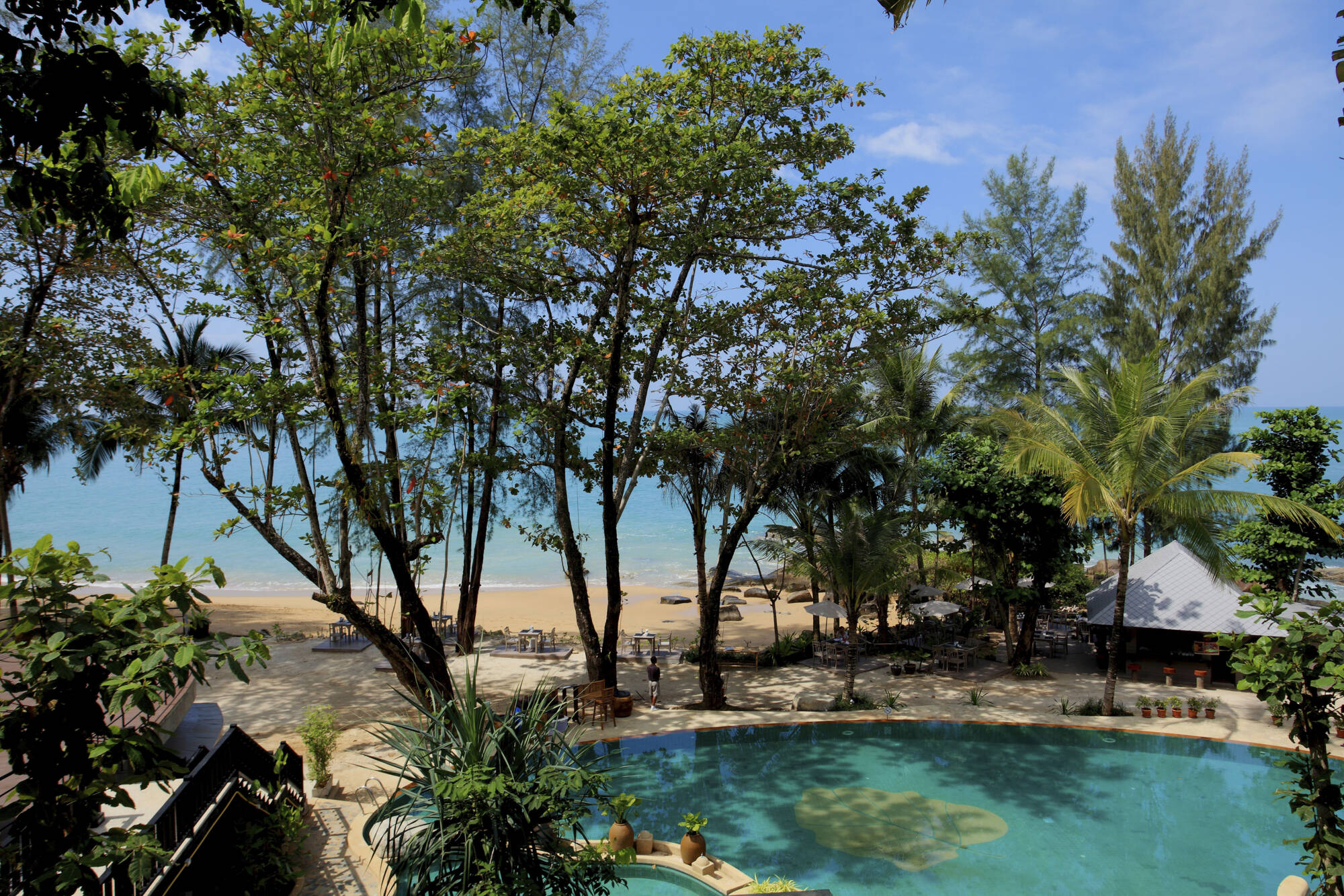 Moracea by Khao Lak Resort:  Thailand Moracea by Khao Lak Pool und Strand