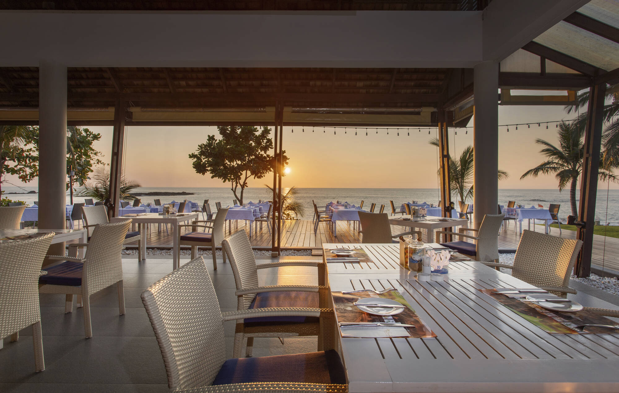 The Sands Khao Lak by Katathani: Talay Restaurant