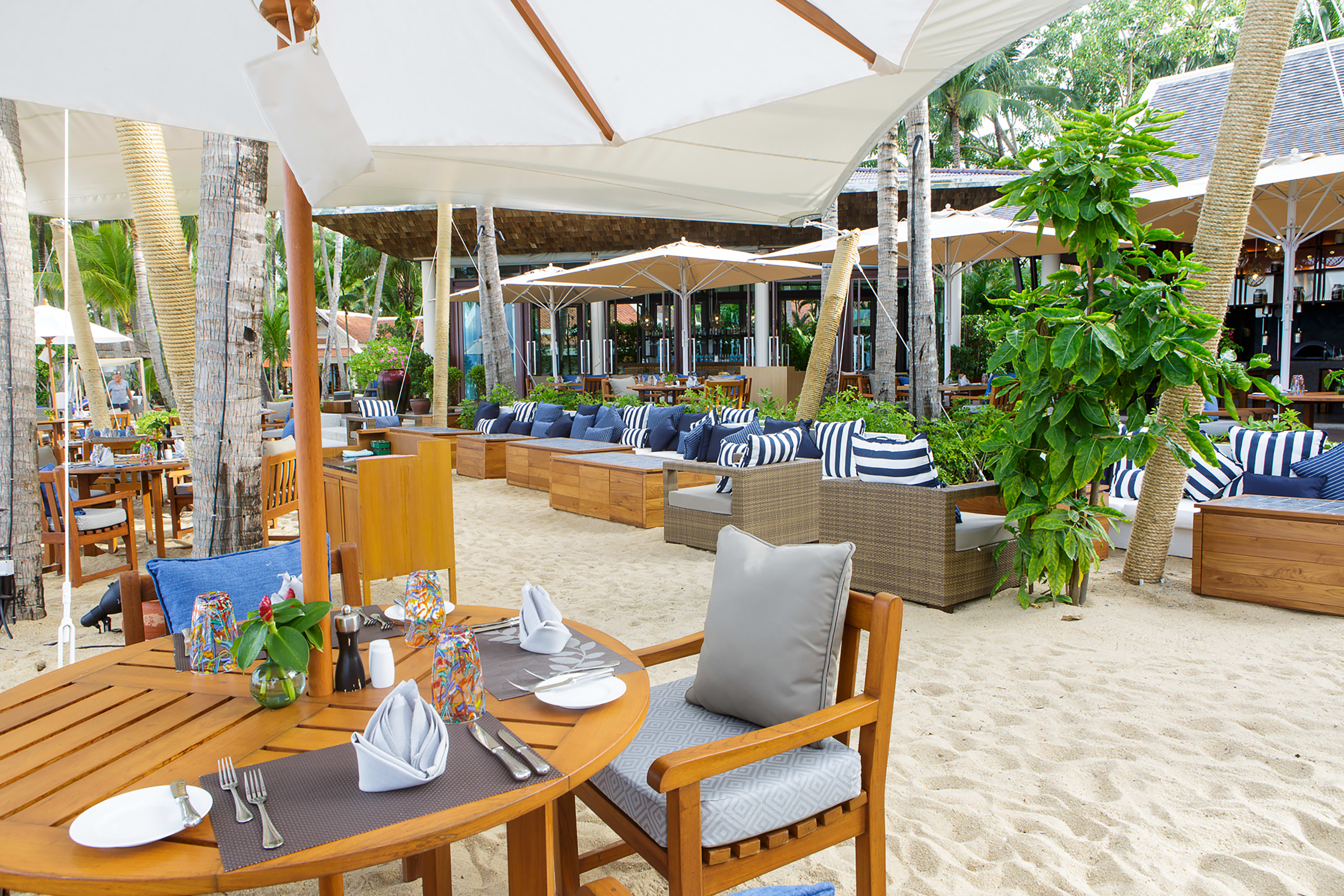 Santiburi Koh Samui in Ko Samui: Thailand Santiburi Koh Samui Beach Bar