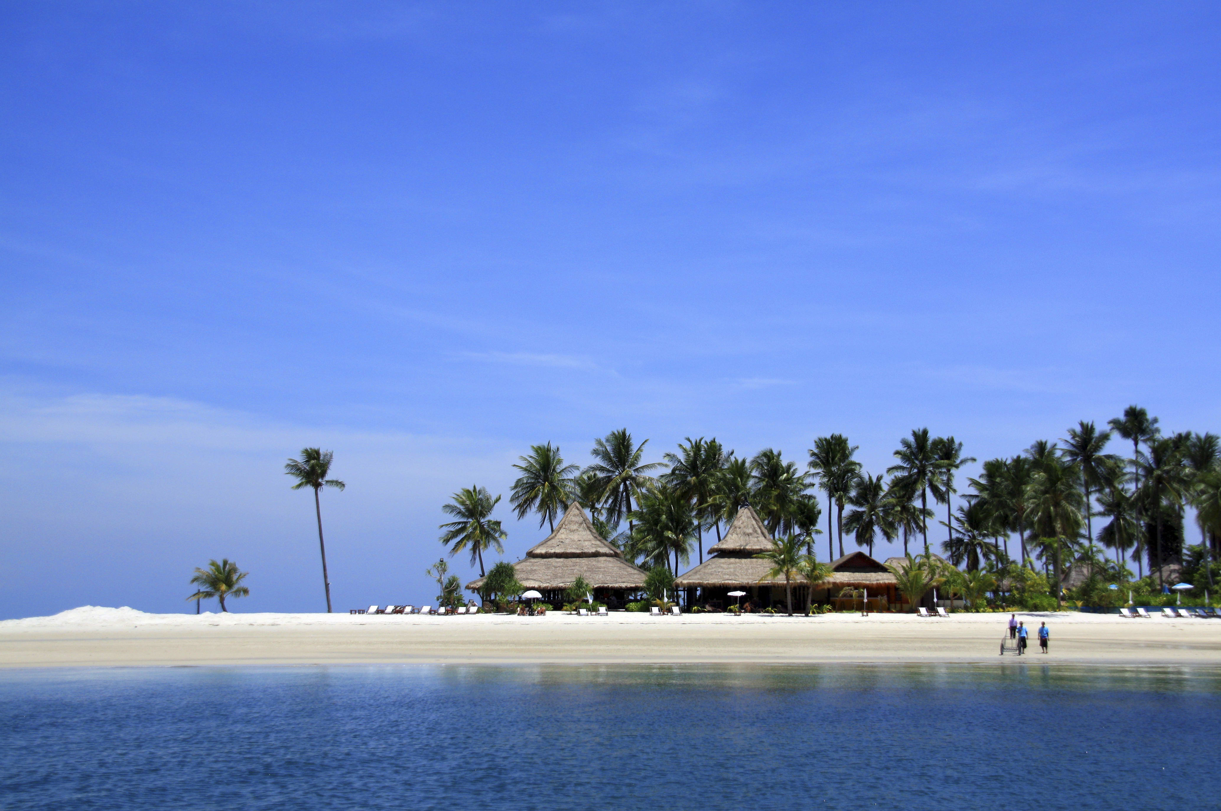 Sivalai Beach Resort in Ko Mook: Thailand Sivalai Beach Resort Strand