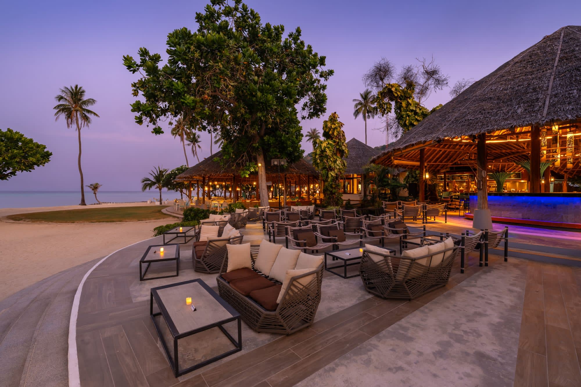 SAii Phi Phi Island Village in Ko Phi Phi:  SAii Phi Phi Island Village - Restaurant Api