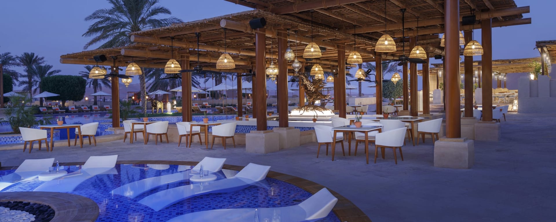 Anantara Qasr Al Sarab Desert Resort in Abu Dhabi: Anantara Qasr Al Sarab Desert Resort Restaurant Naseem