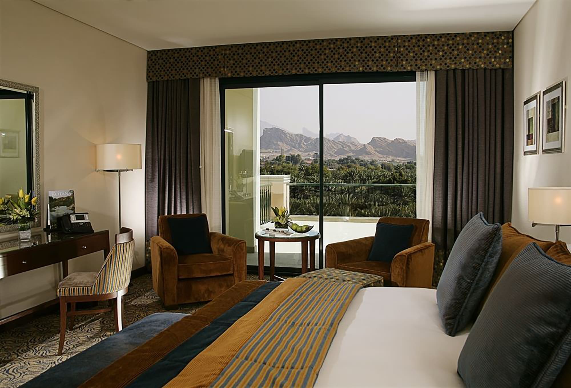 Al Ain Rotana Hotel: Al Ain Rotana Hotel Wohnbeispiel