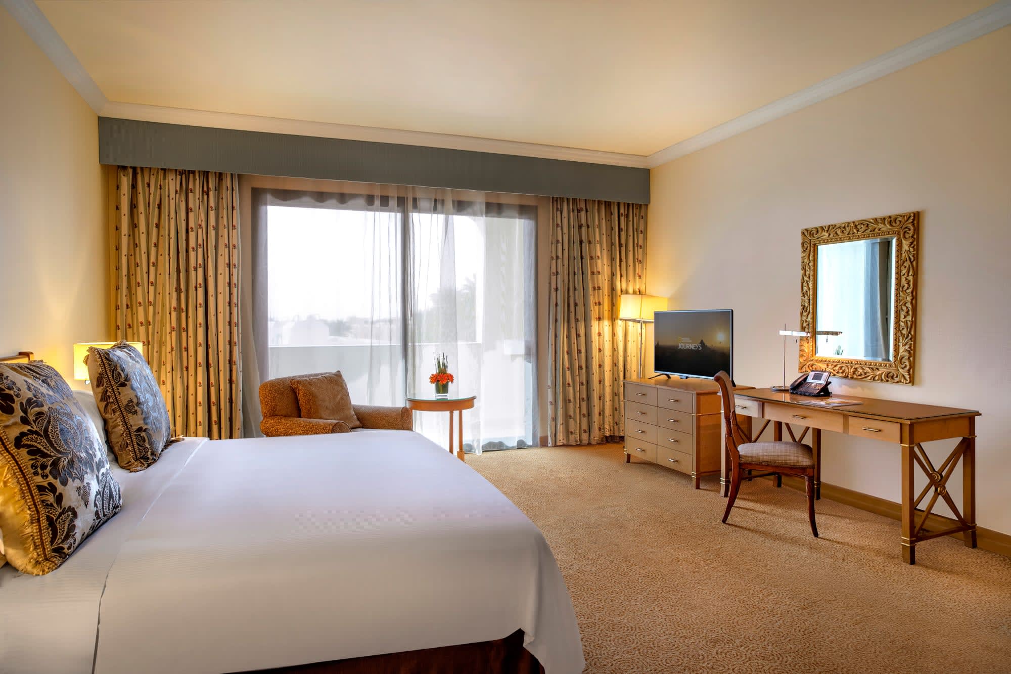 Al Ain Rotana Hotel: Al Ain Rotana Hotel Wohnbeispiel