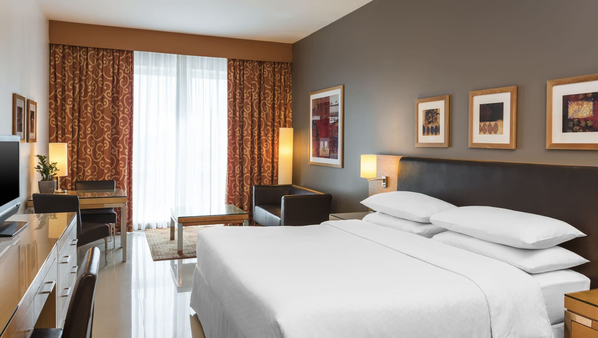 Four Points by Sheraton Bur Dubai: Four Points by Sheraton Downtown Preferred Zimmer