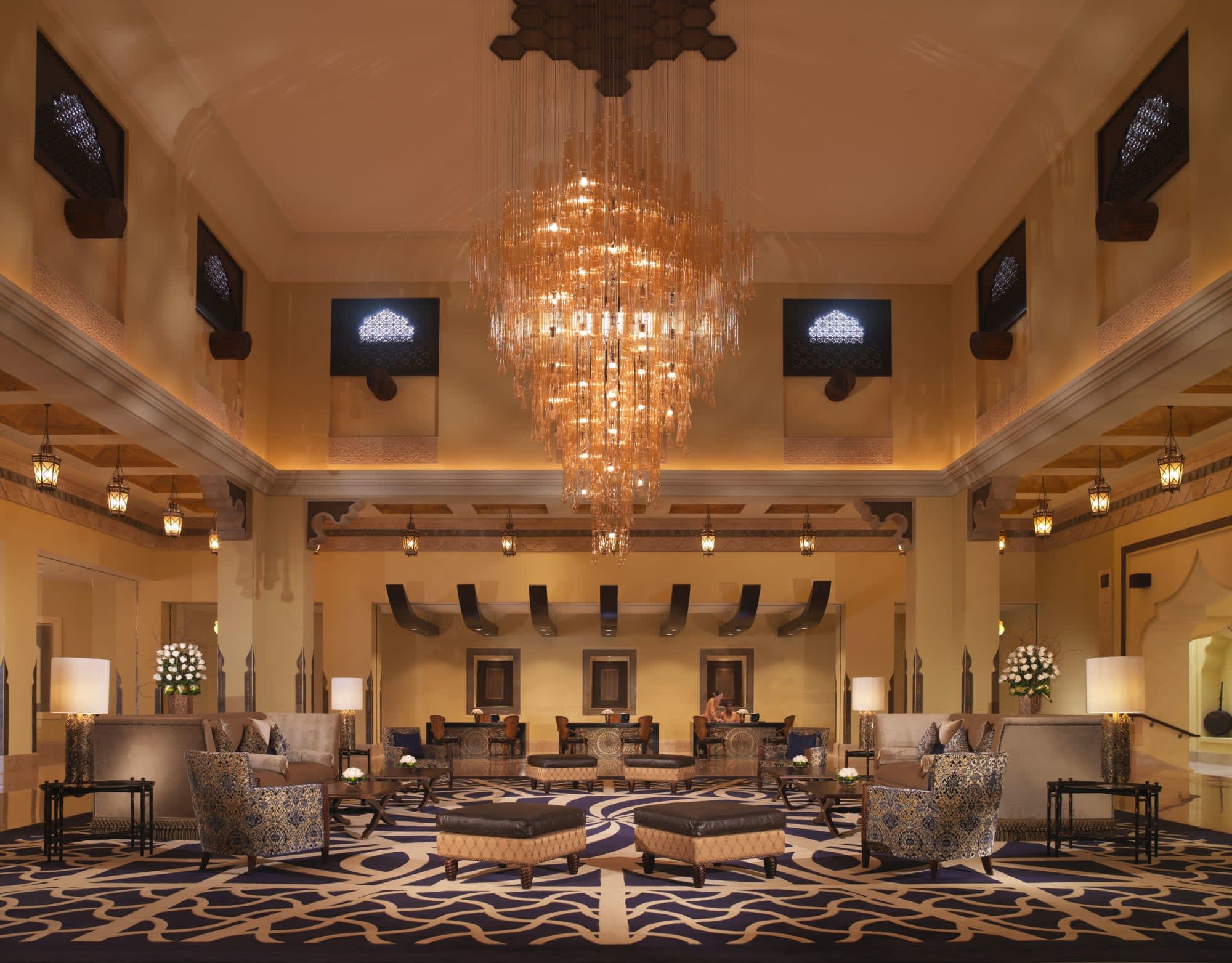 Sharq Village & Spa in Doha: Doha Sharq Village & Spa Wohnbeispiel Lobby