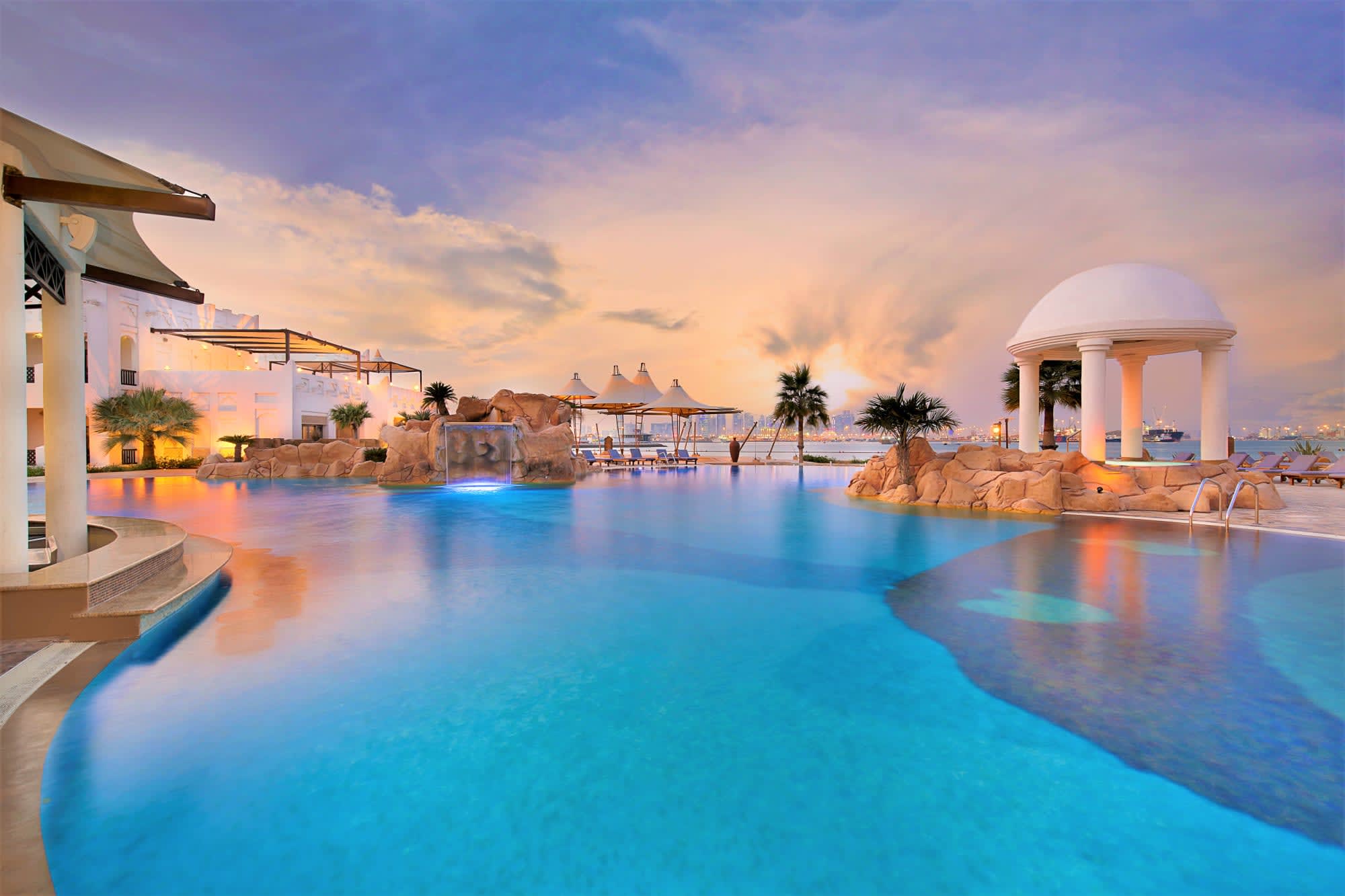 Sharq Village & Spa in Doha: Sharq Village and Spa - Infinity Pool