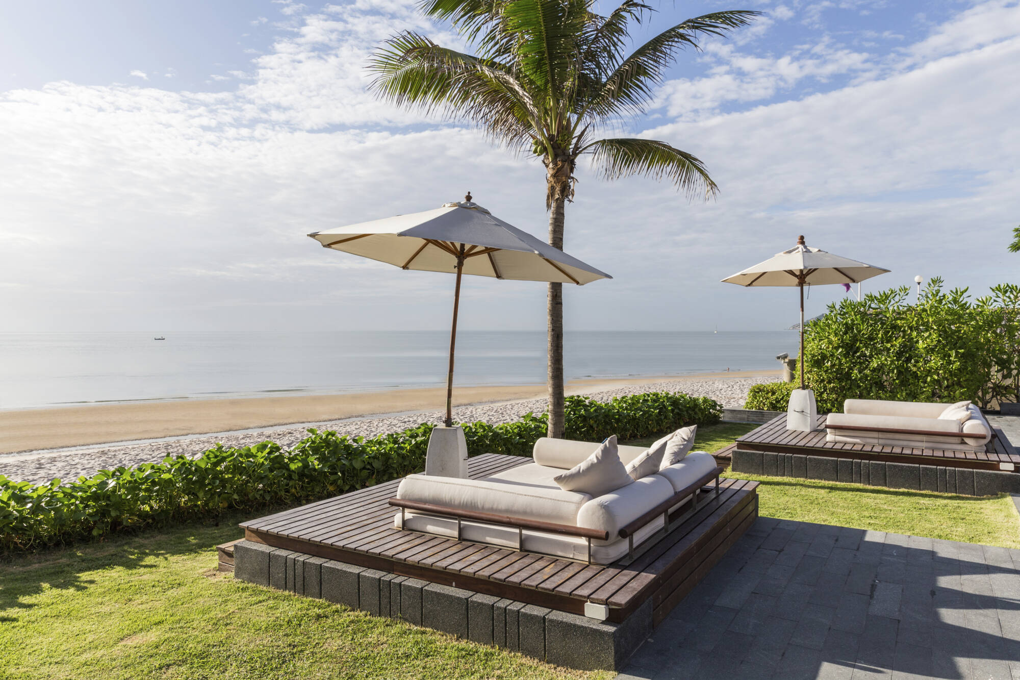 Cape Nidhra Hotel in Hua Hin: Hua Hin Cape Nidhra Hotel Beach Cabanas