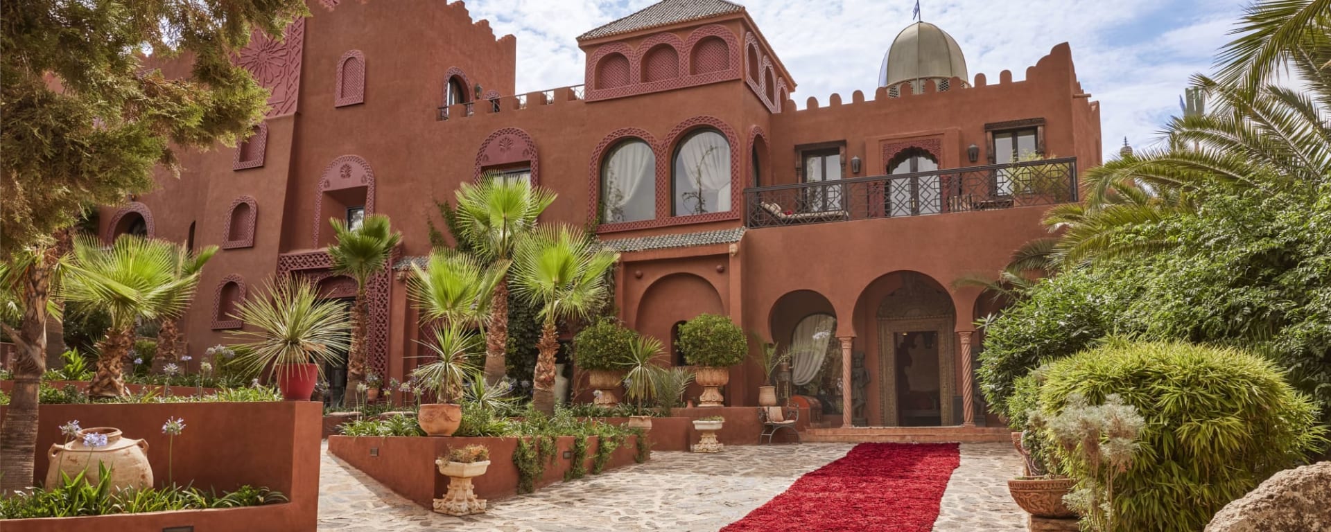 Kasbah Tamadot in Atlasgebirge: Kasbah Tamadot - Eingang