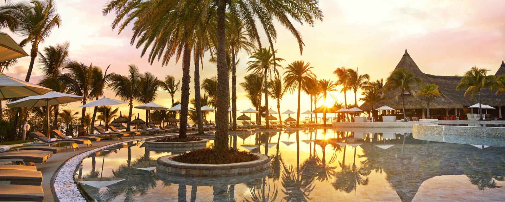 LUX* Belle Mare in Osten: Mauritius Belle Mare Resort & Villas Pool