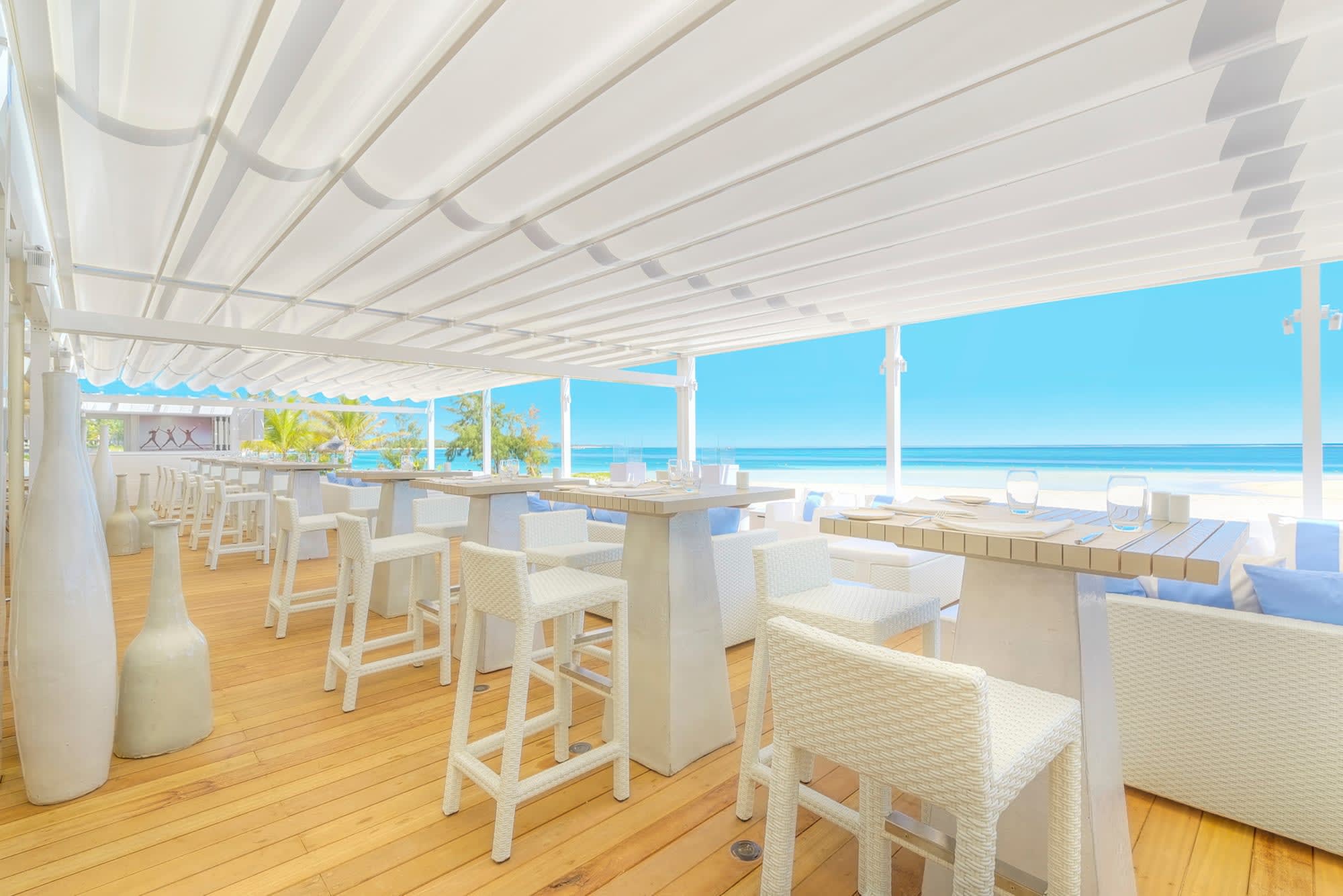 LUX* Belle Mare in Osten: Mauritius LUX Belle Mare Strandbar