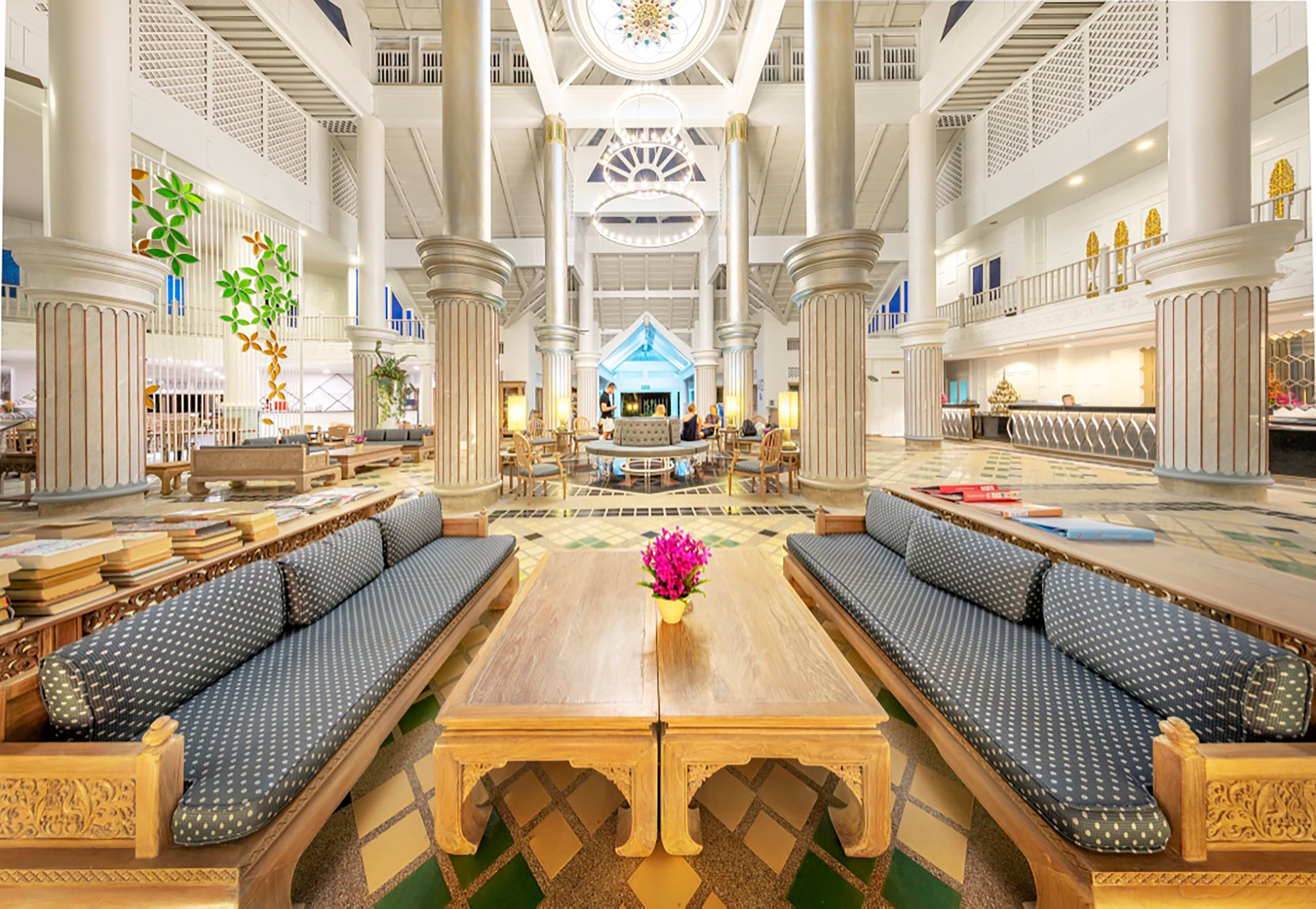 Cha Da Thai Village Resort in Krabi:  Krabi Cha Da Thai Village Resort Lobby
