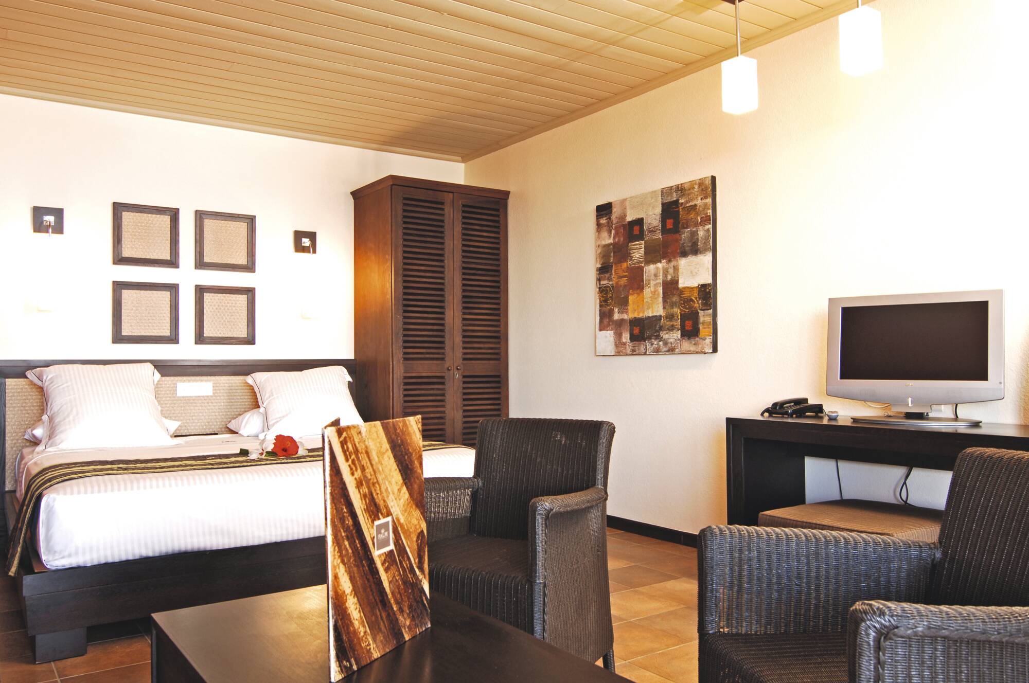 Palm Hotel & Spa in Küstenregion:  Reunion Palm Hotel & Spa Wohnbeispiel