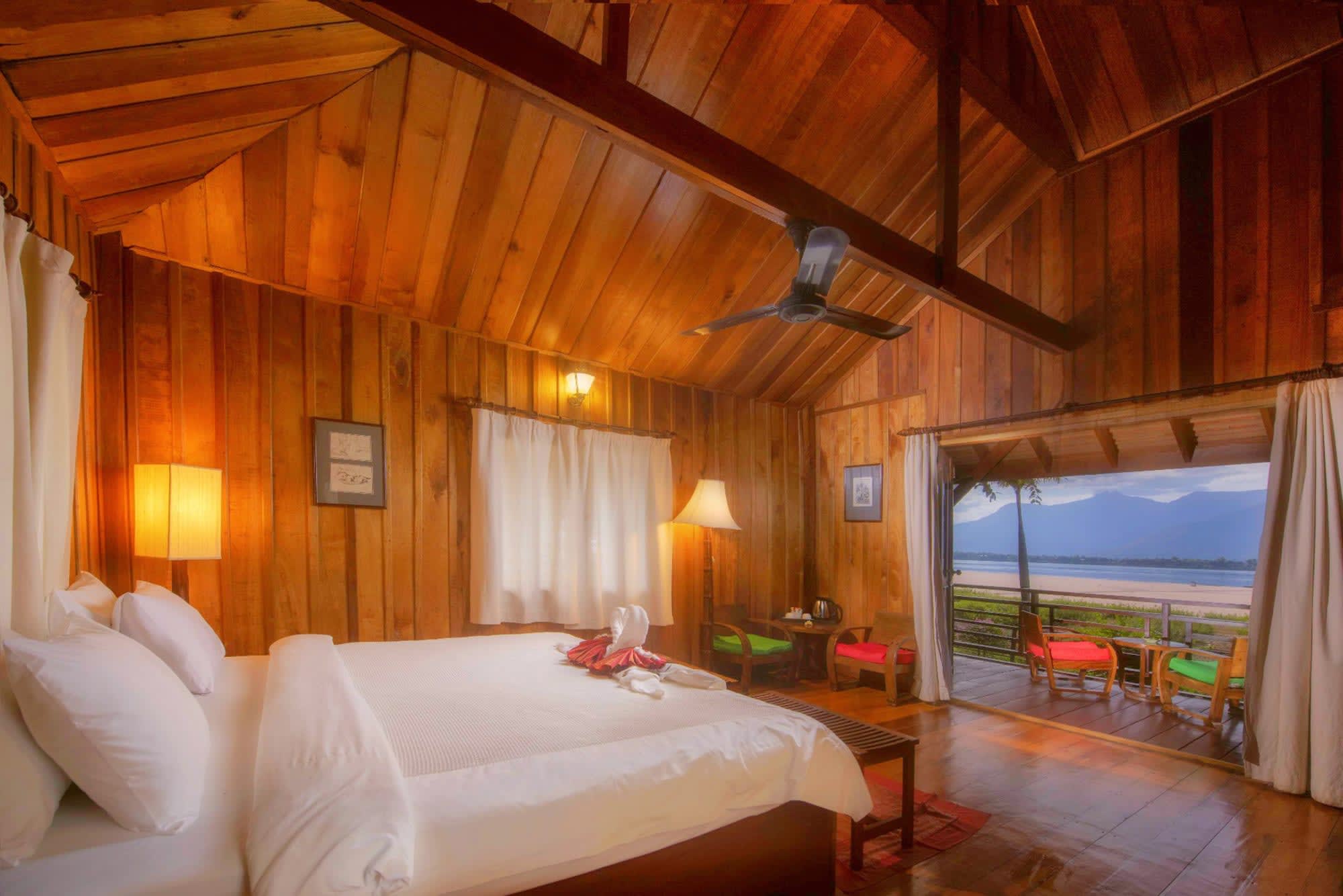 La Folie Lodge Resort in Pakse:  La Folie Lodge Resort Wohnbeispiel