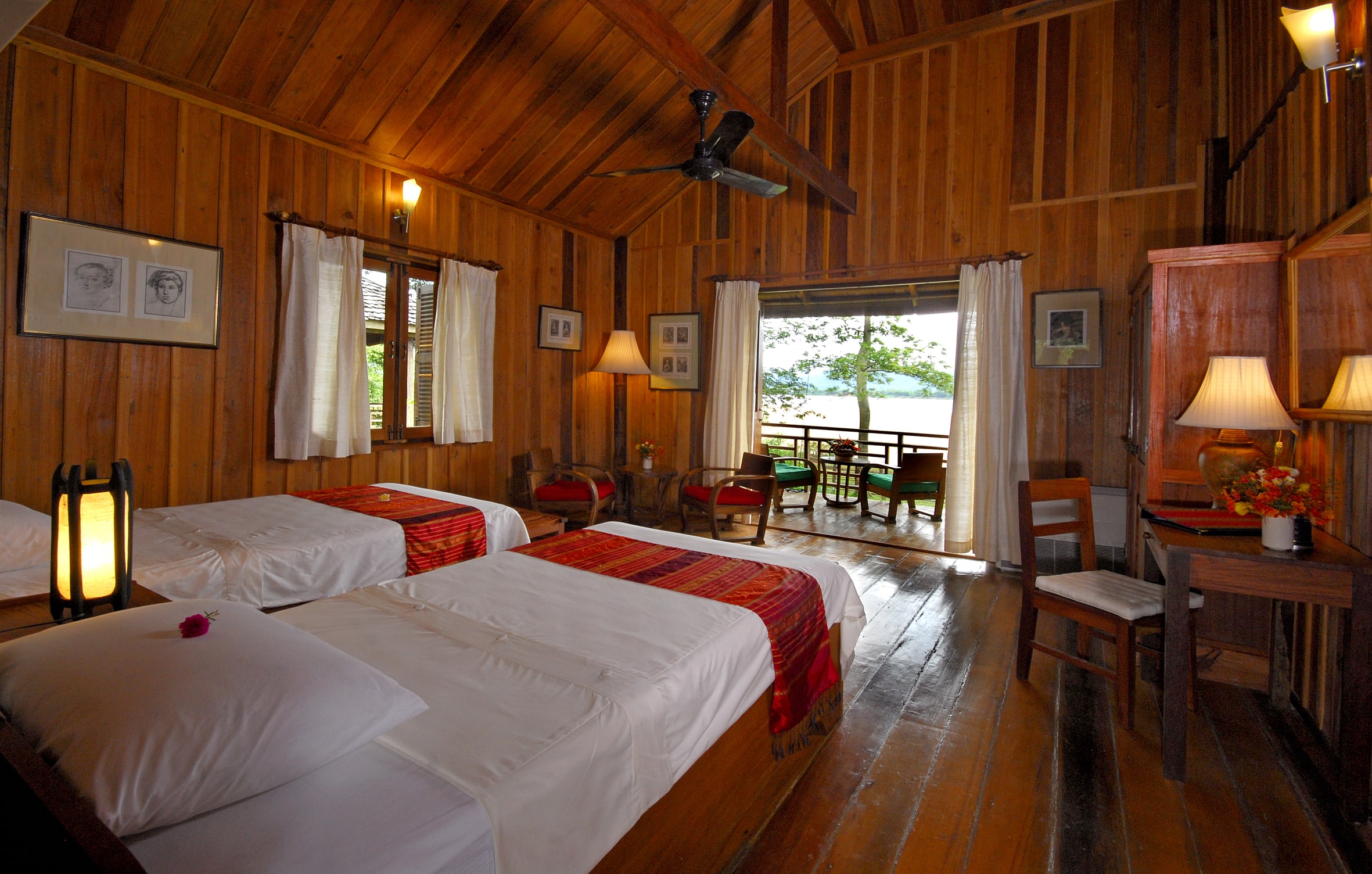 La Folie Lodge Resort in Pakse:  Pakse La Folie Lodge Resort Wohnbeispiel