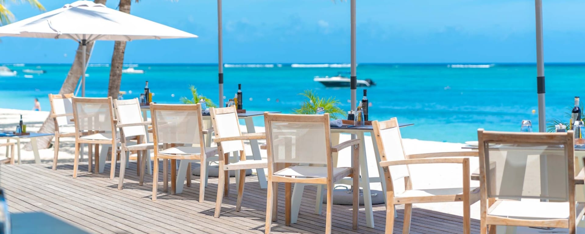 LUX* Le Morne in Süd | Südwesten:  Mauritius LUX Le Morne Restaurant The Beach