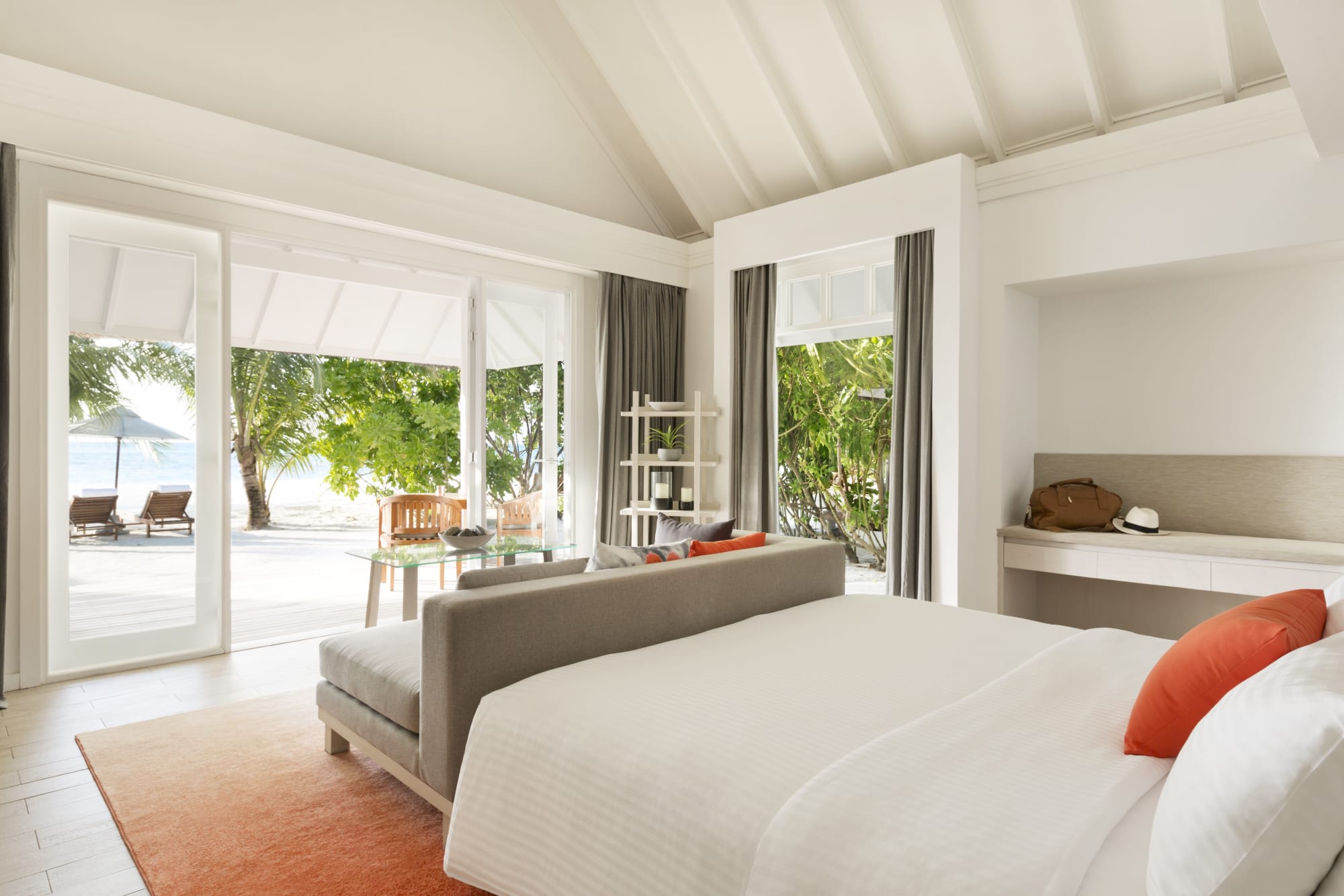 LUX* South Ari Atoll in Malediven: LUX South Ari Atoll Beach Pool Villa