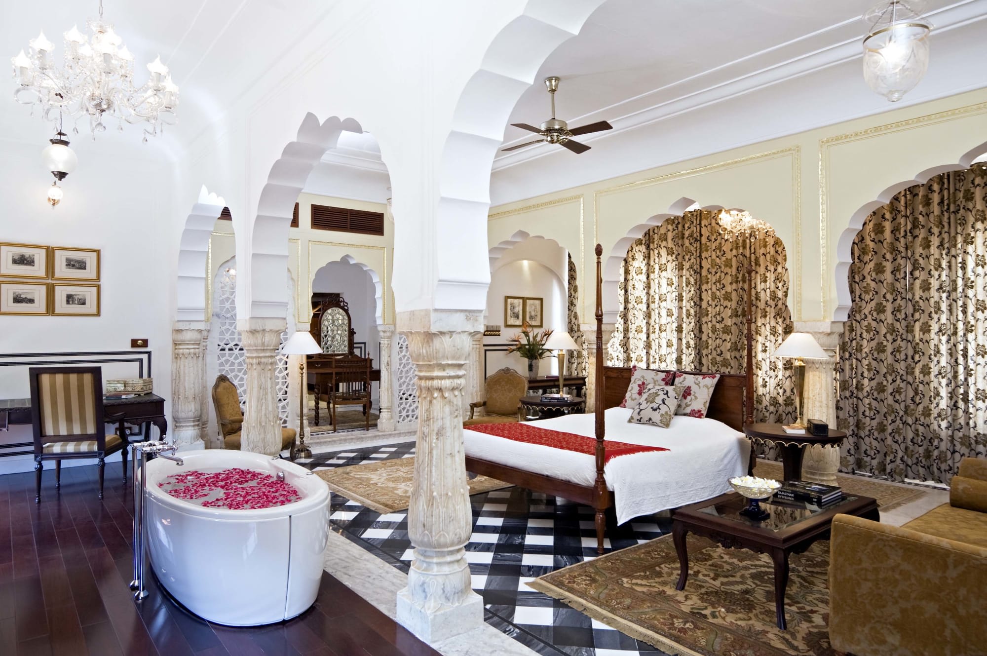 Samode Palace in Jaipur & Umgebung:  Indien Samode Palace Royal Suite