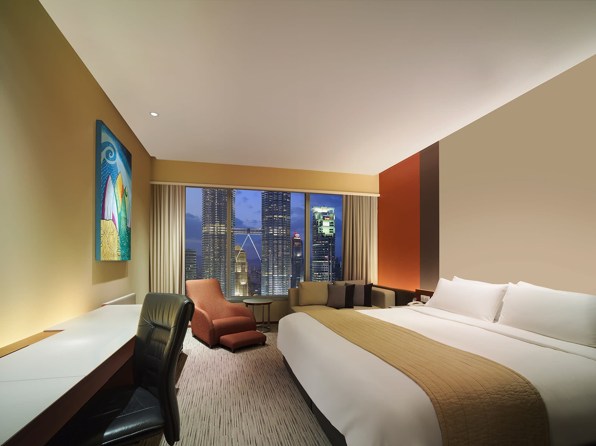 Traders Hotel Kuala Lumpur:  Traders Hotel Kuala Lumpur Deluxe Towerblick Zimmer