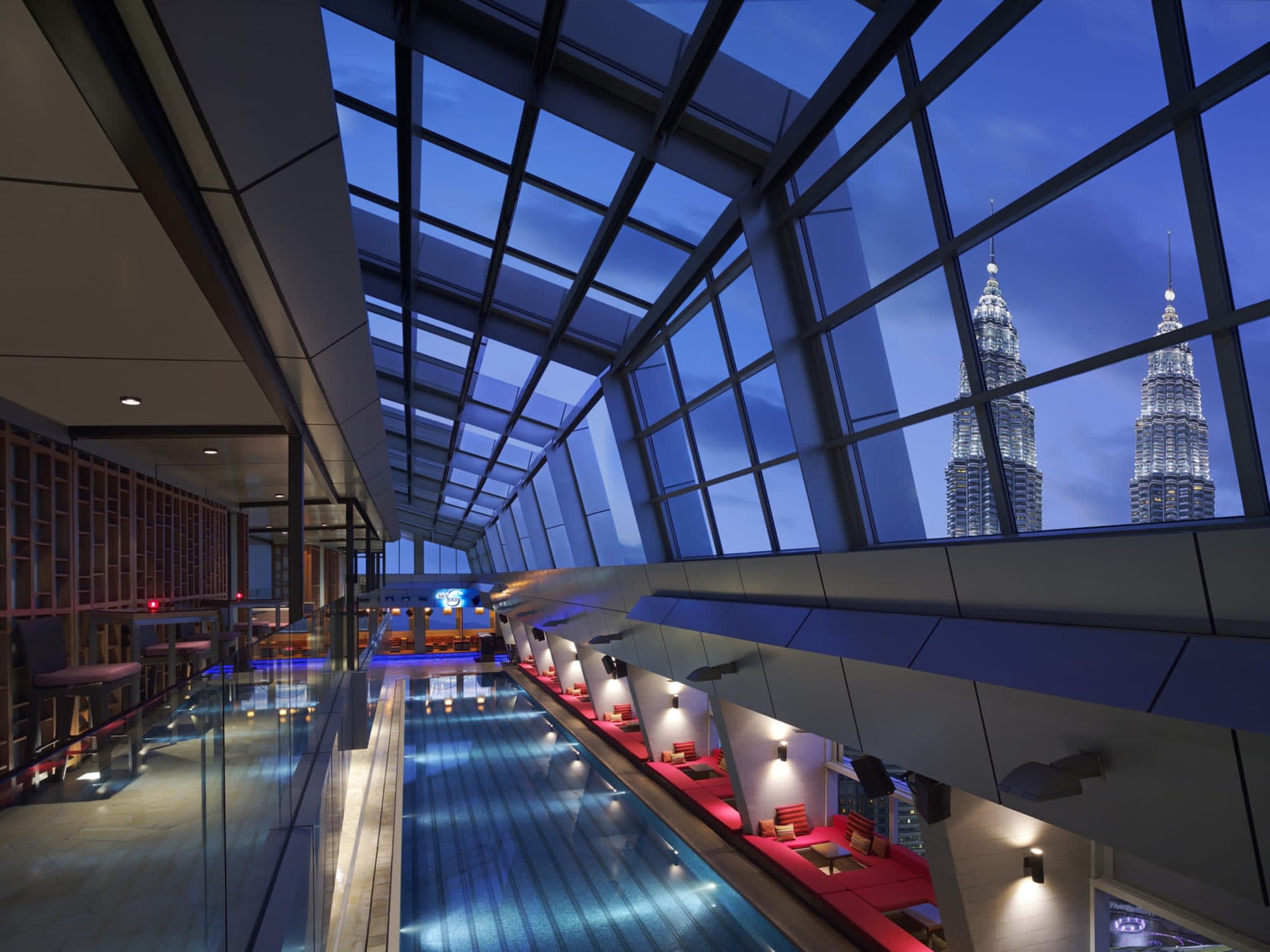 Traders Hotel Kuala Lumpur:  Traders Hotel Kuala Lumpur Skybar