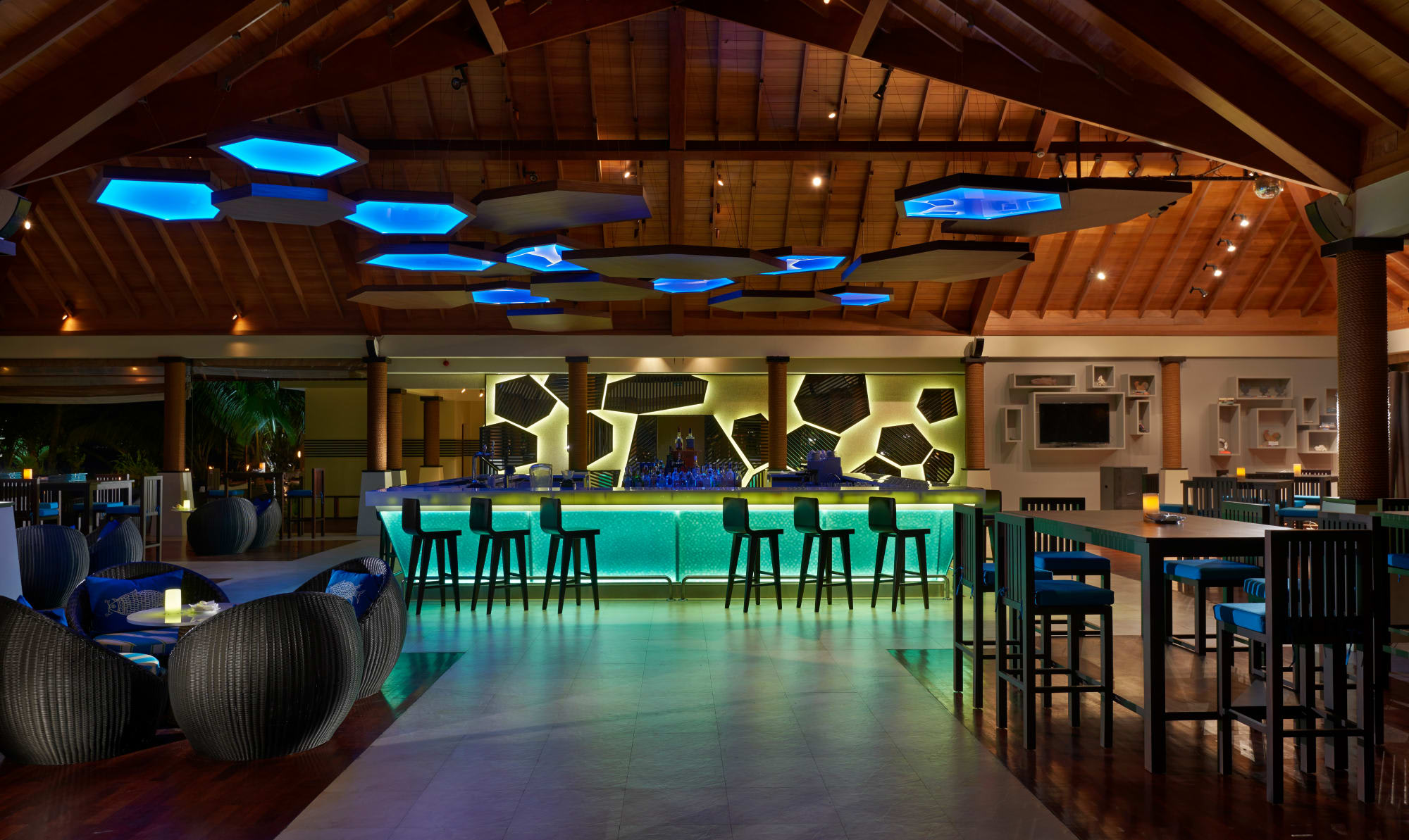 NIVA Labriz Seychelles in Outer Islands:  NIVA Labriz Seychelles Restaurant Lo Brizan Bar