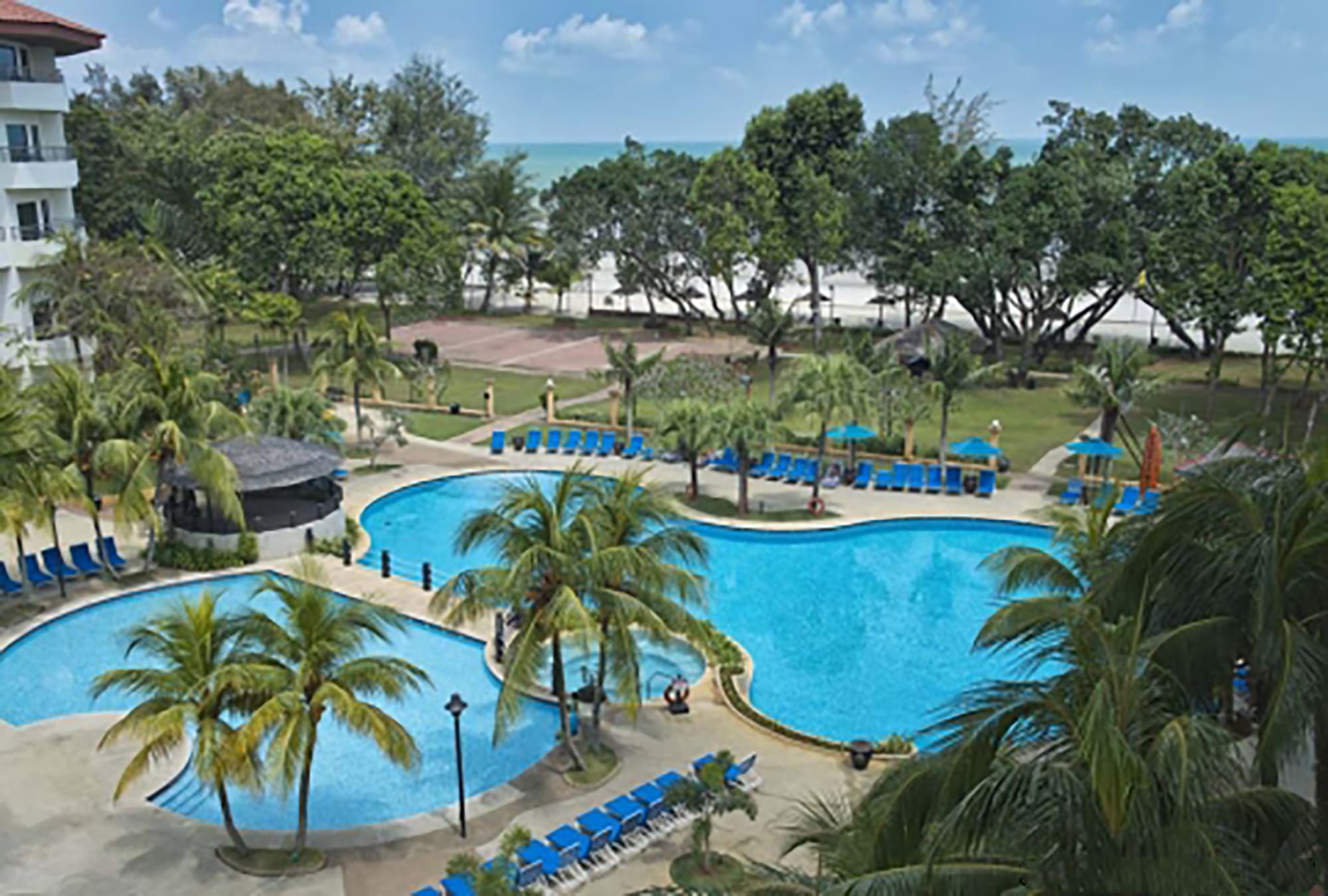 Swiss-Grand Beach Resort Kuantan in Ostküste: Malaysia Swiss Garden Kuantan Pool