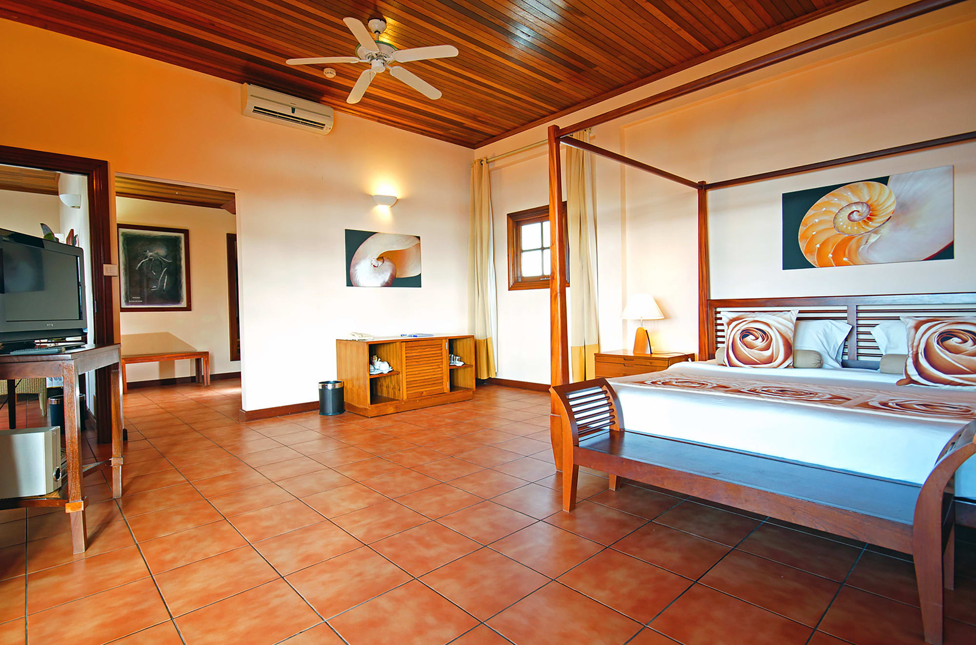 Hotel L`Archipel in Praslin: Seychellen Praslin Hotel L Archipel Desroches Zimmer