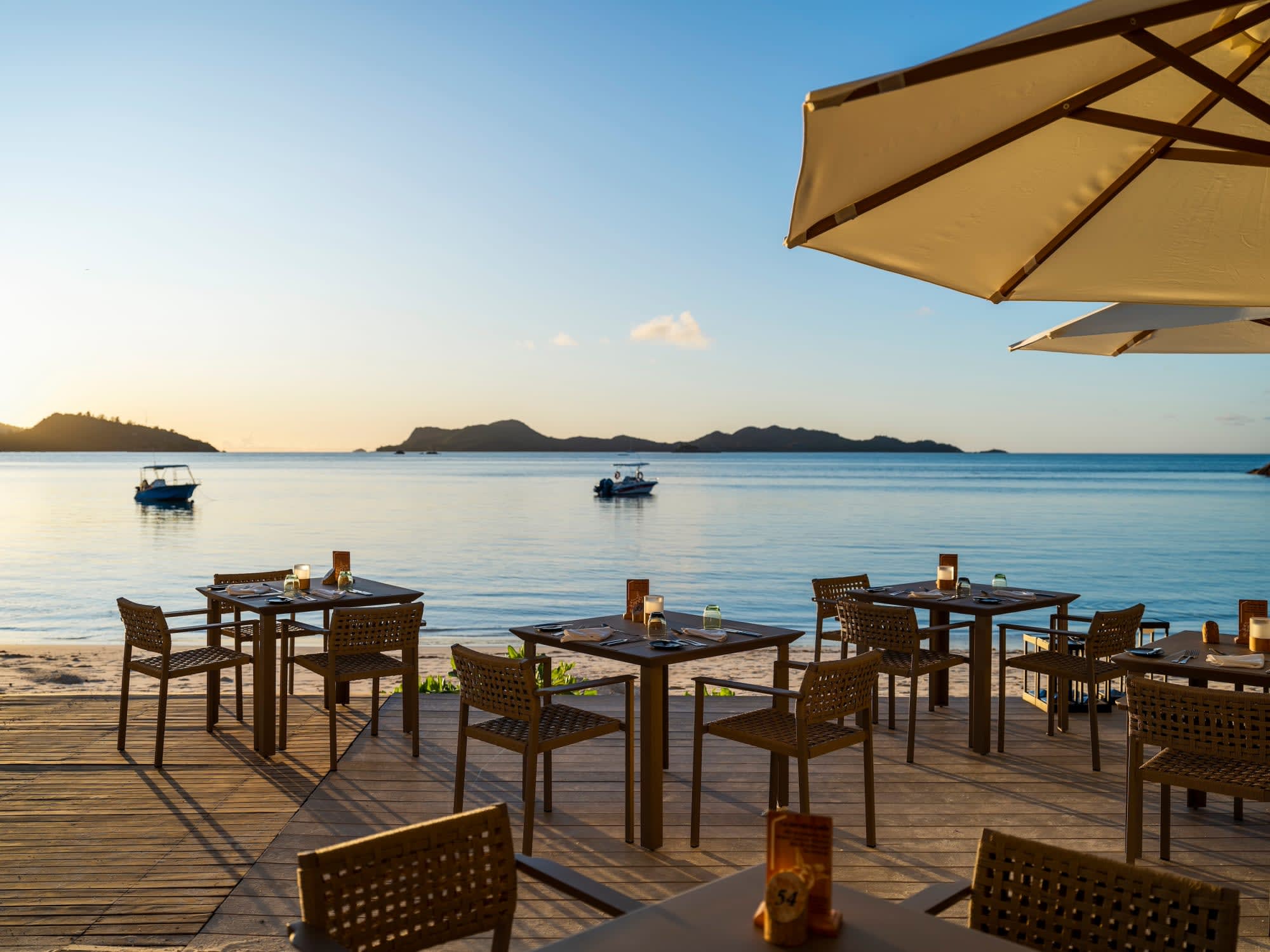 Hotel L`Archipel in Praslin: Seychellen Hotel L`Archipel La Gigolette Restaurant