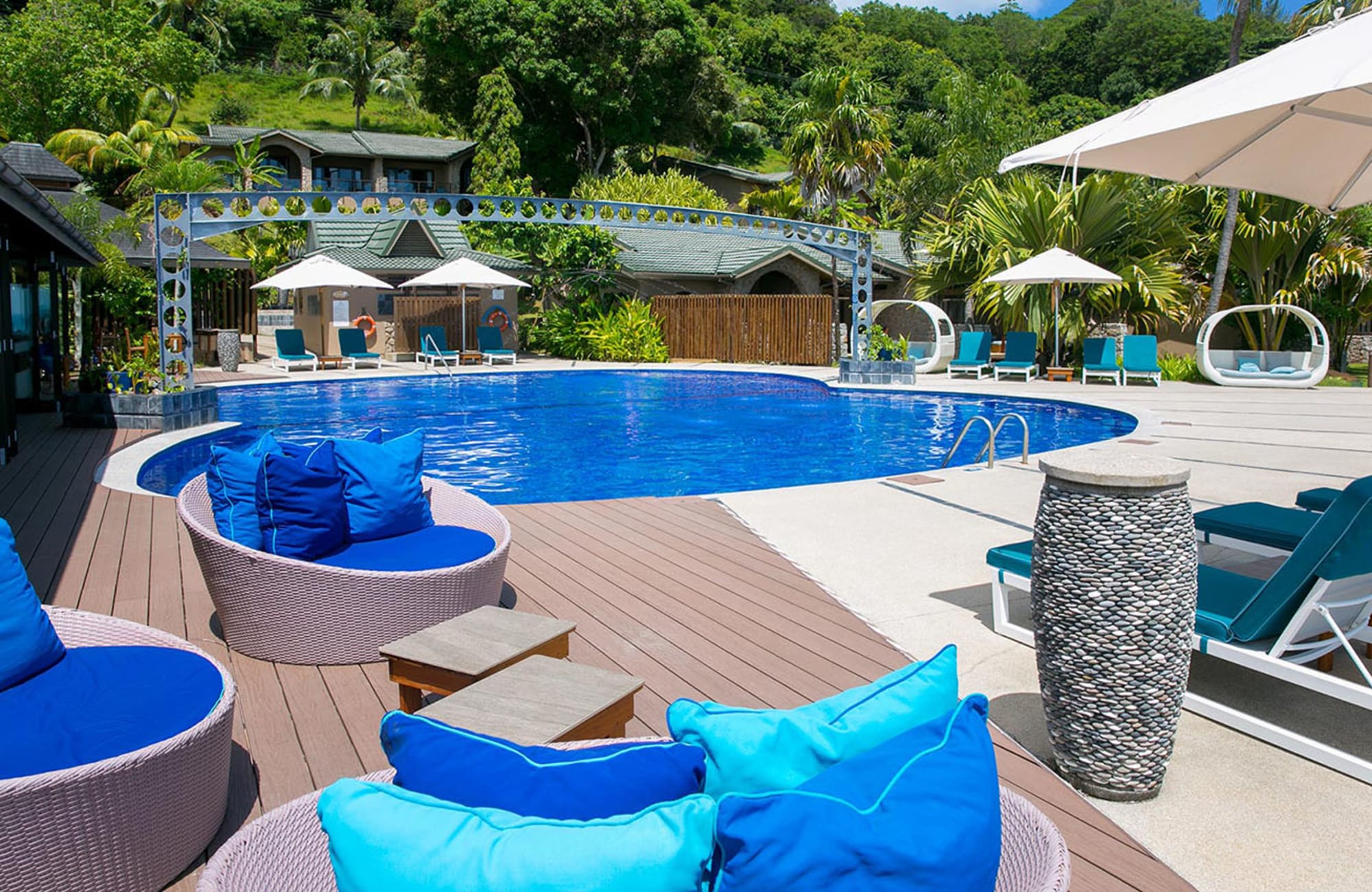 Coco de Mer & Black Parrot Suites in Praslin: Coco de Mer Pool