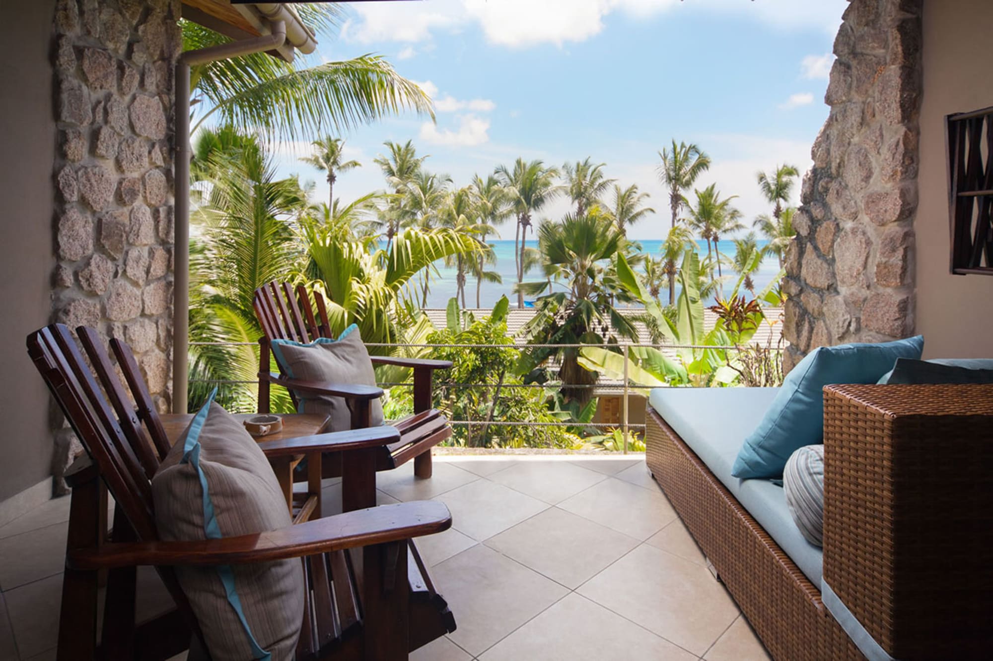 Coco de Mer & Black Parrot Suites in Praslin: Coco de Mer Zimmer