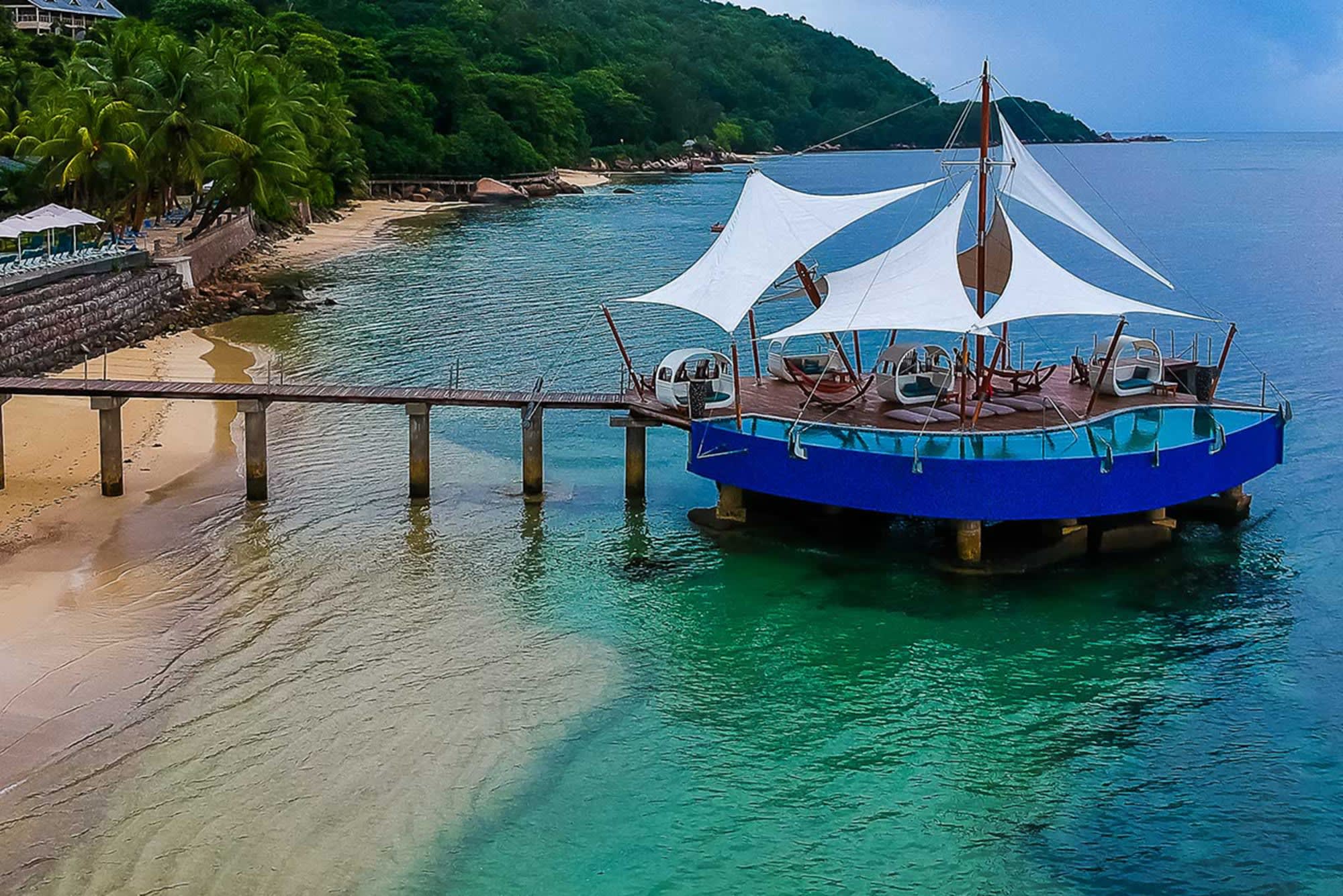 Coco de Mer & Black Parrot Suites in Praslin: Praslin Coco de Mer and Black Parrot Suites