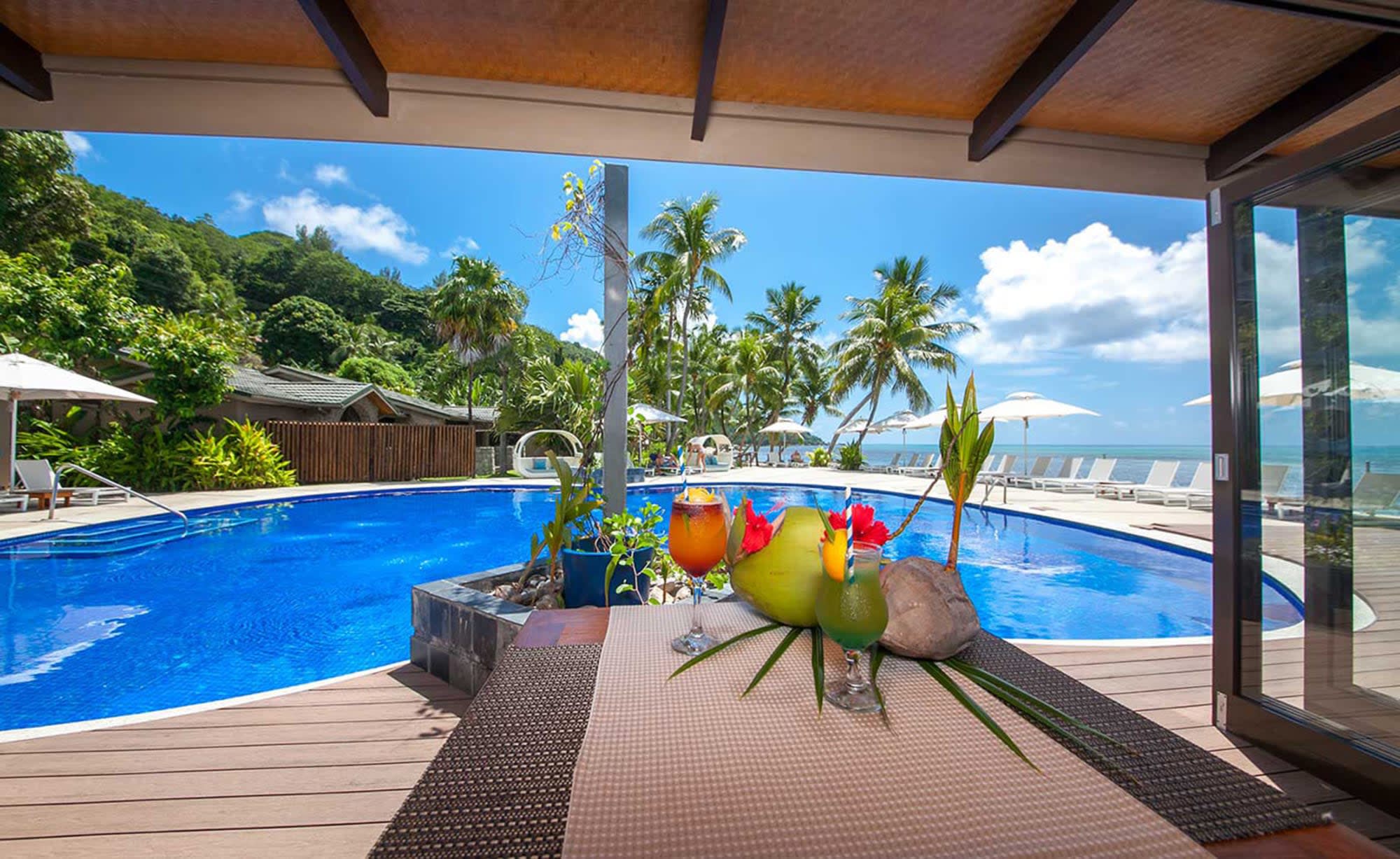 Coco de Mer & Black Parrot Suites in Praslin: Praslin Coco de Mer and Black Parrot Suites Restaurant