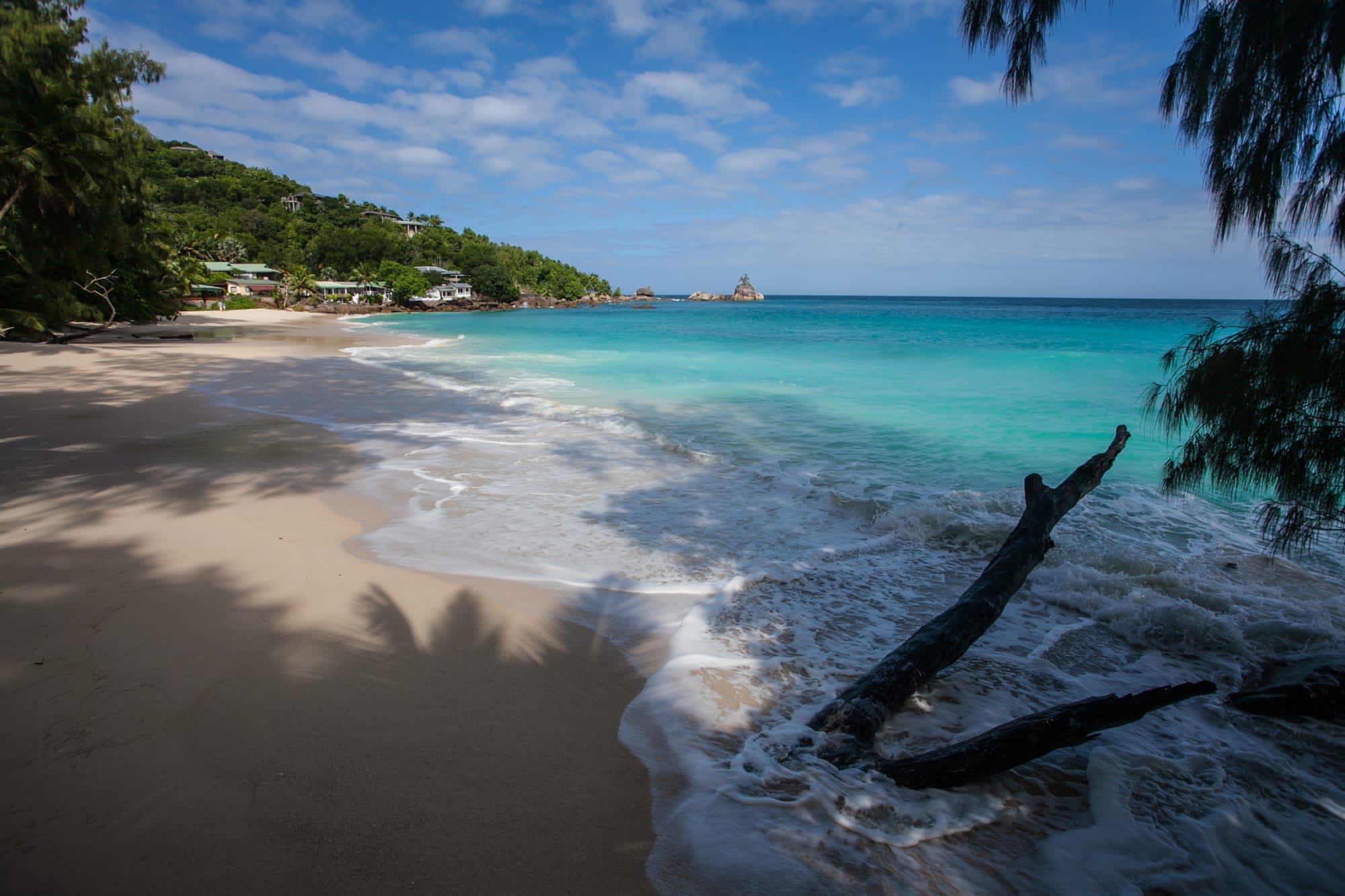 Anse Soleil Beachcomber in Mahé: Anse Soleil Beachcomber Strand
